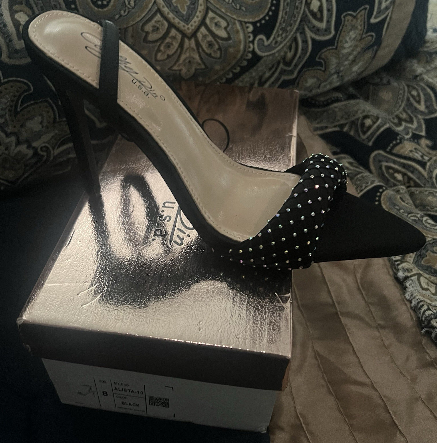 Bella Marie Women’s 8 Black Rhinestone Pointed Toe Stiletto Mule Slip-On