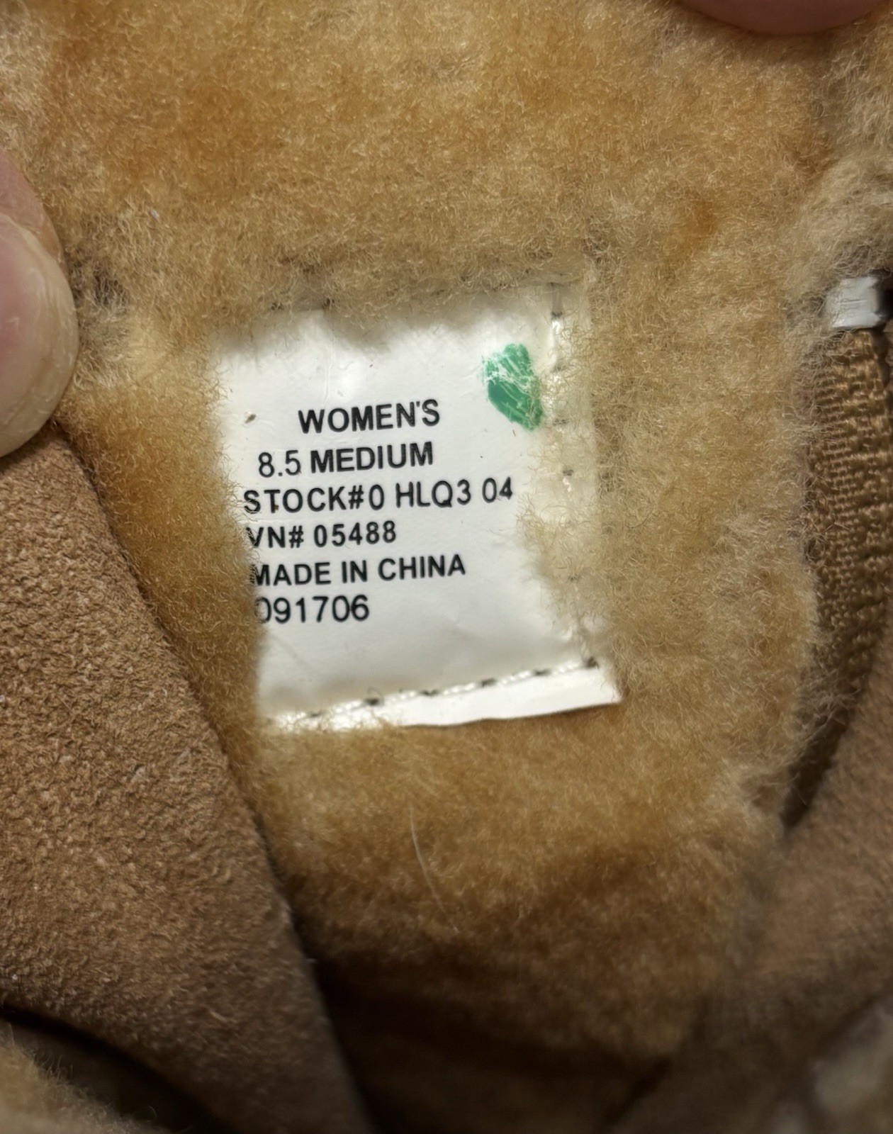 L L Bean Suede Leather Tan Tassel Thick Sheepskin Lined Winter Boots Size 8.5 M