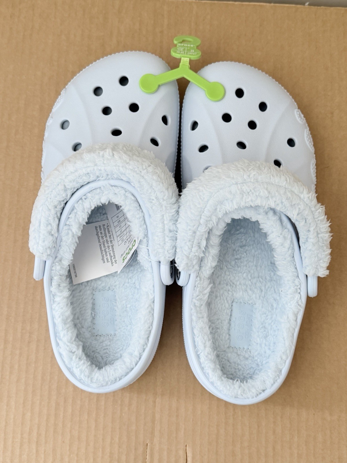 CROCS Baya Faux Fur Lined Clogs Women’s Size 9 | Men’s Size 7 | Mineral Blue