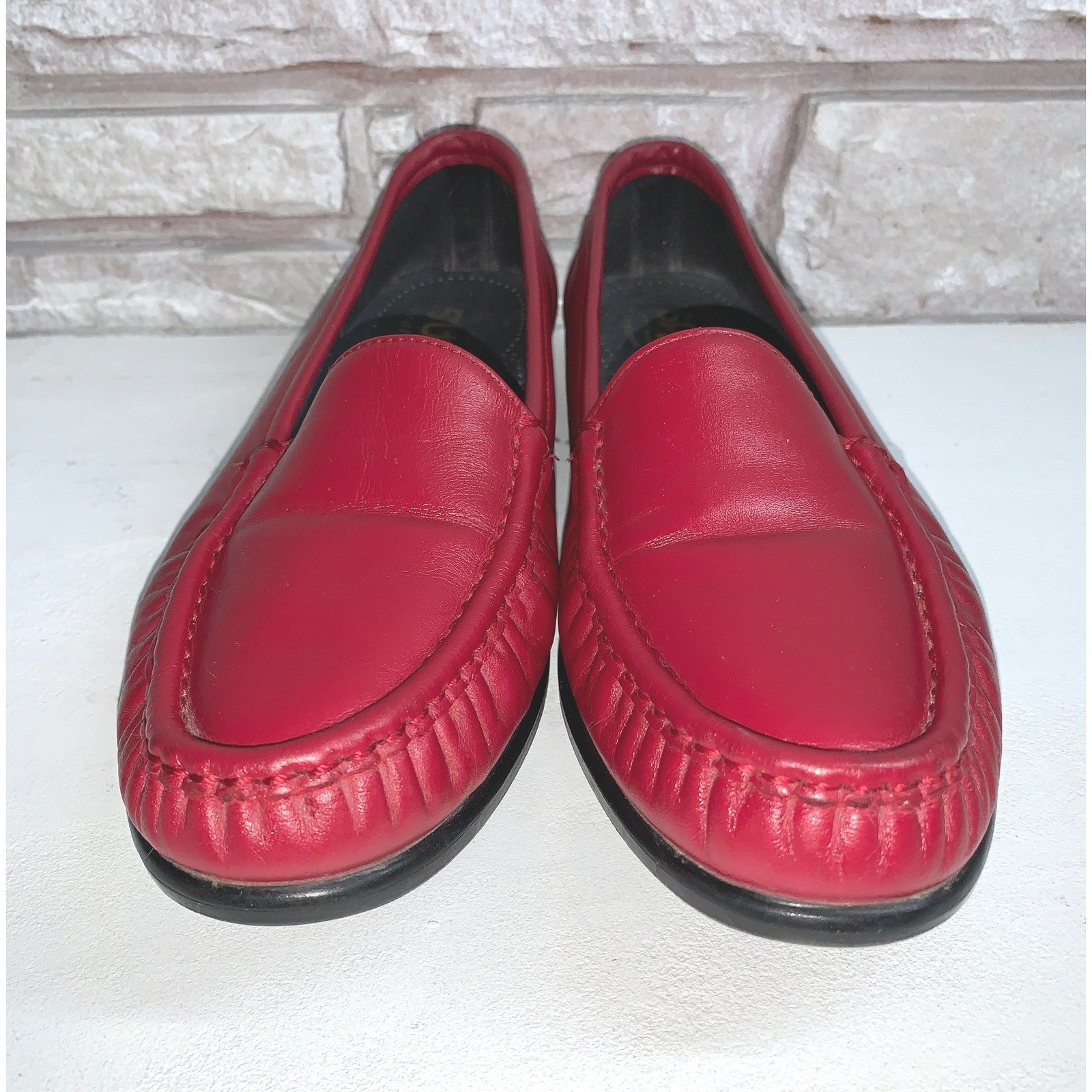 SAS Tripad Comfort Red Leather Loafers Womens 10 N Narrow Made in USA Slip On