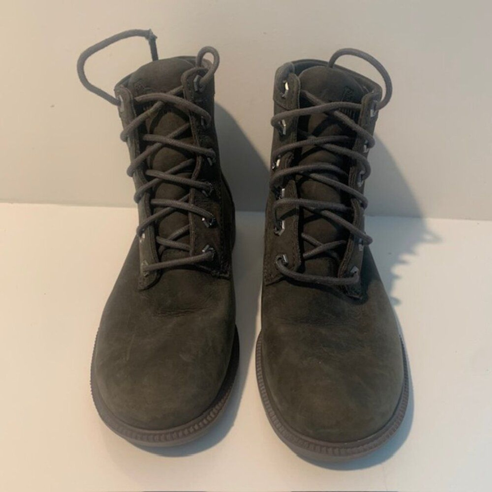 Kodiak All Season Waterproof Olive Green Leather Lace-Up Ankle Boots – Size 6.5