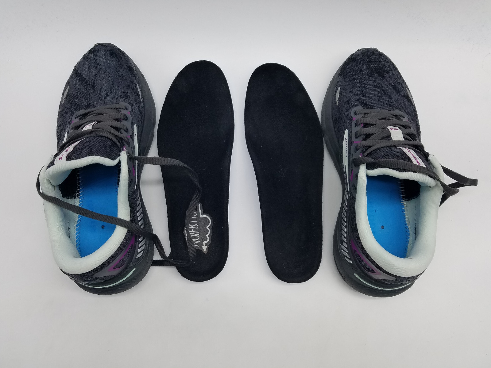 Brooks Adrenaline GTS 23 Women’s Size 6.5 D (Wide) Running Shoes *See desc