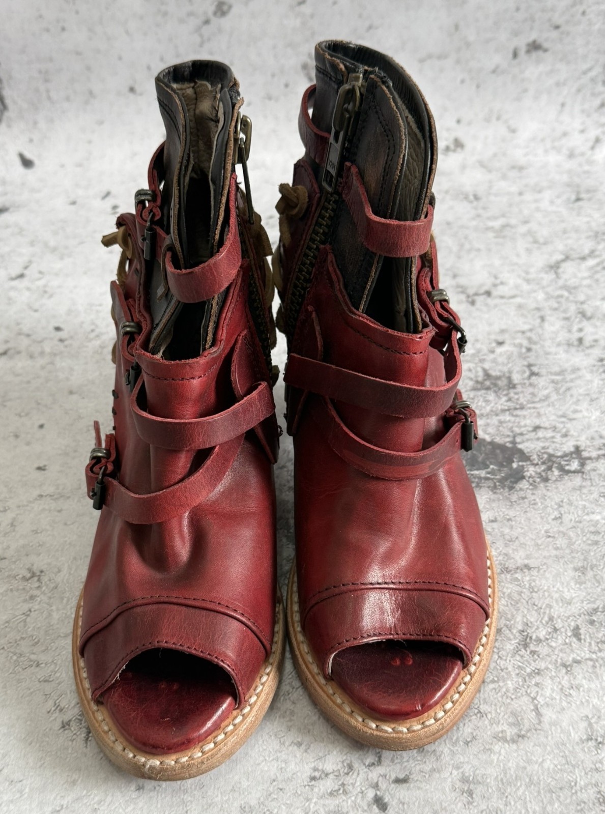 Freebird by Steven Carter Red Sandals Women’s Leather Strappy Boho Biker US 7