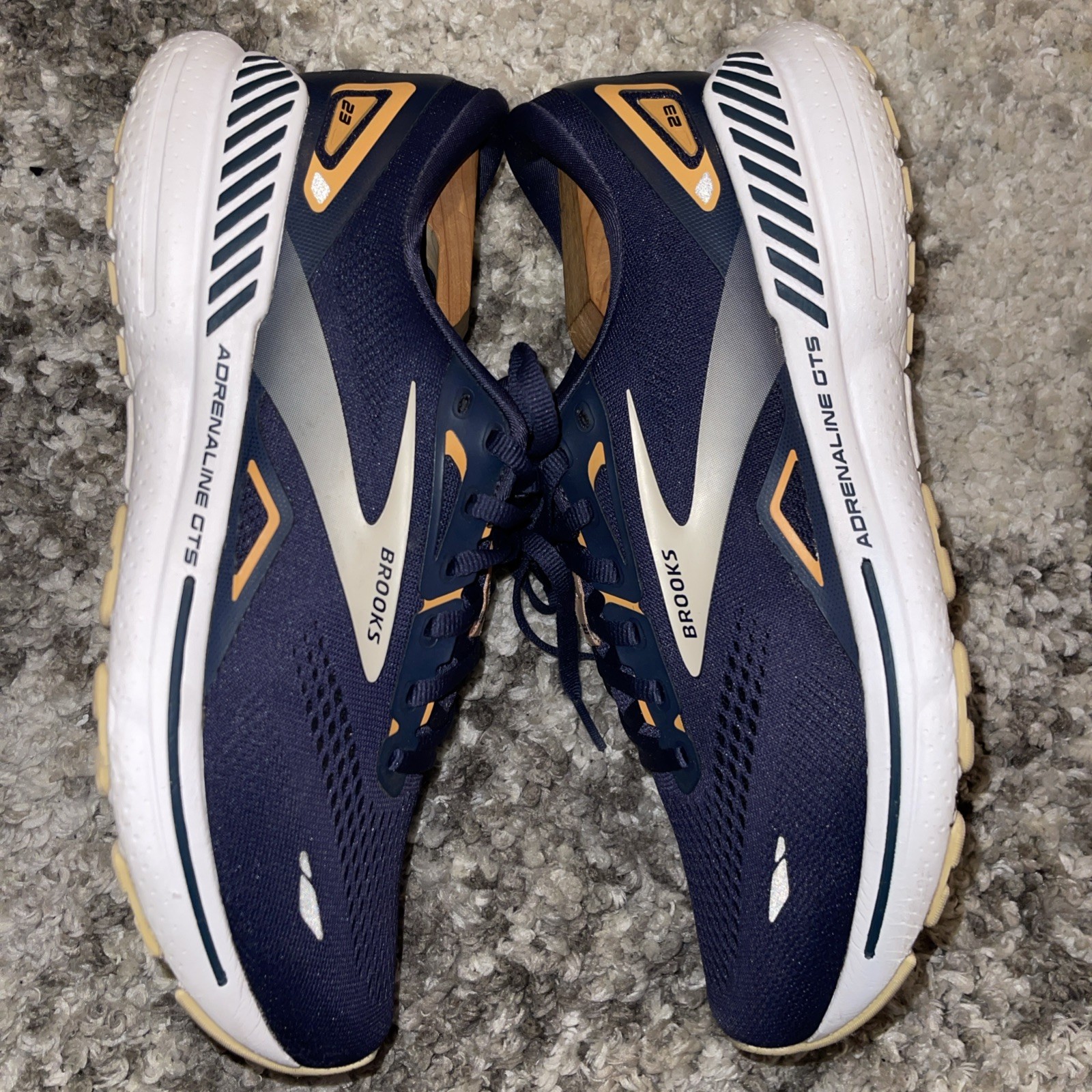 Brooks Adrenaline GTS 23 Running Shoes Womens 11 Peacoat Blue Peach 1203811B482