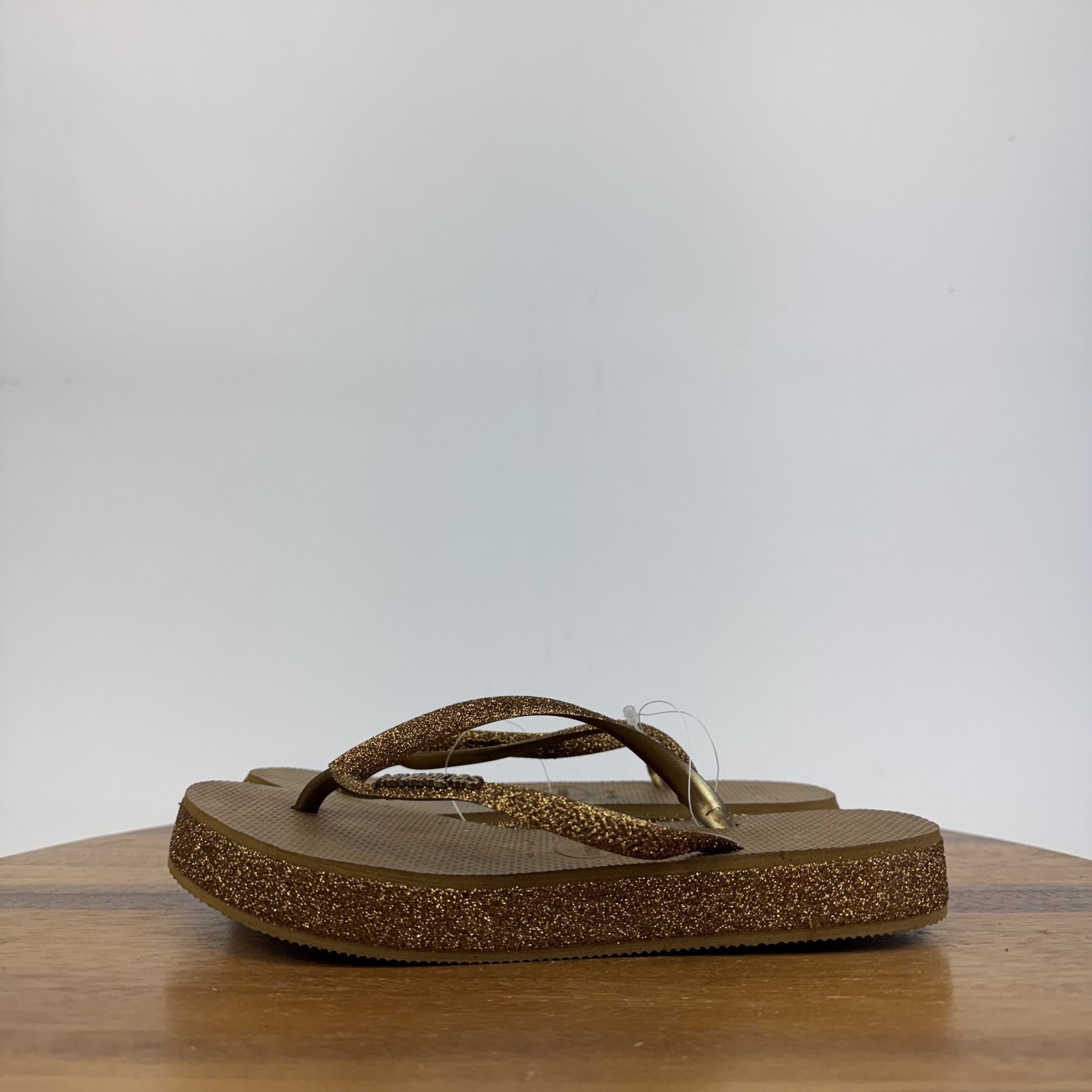 New Womens Havaianas Bronze Slim Flatform Glitter-Strap Thong Sandals Size 6 M