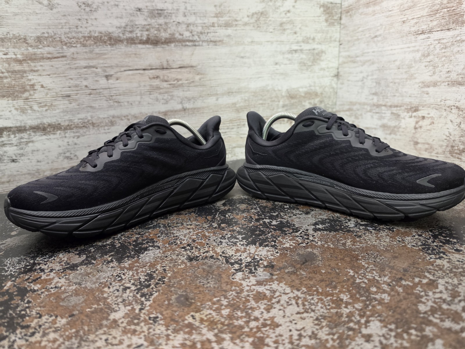 Womens Hoka One One Arahi 6 Running Shoes Sz 10.5 Used Black Mesh