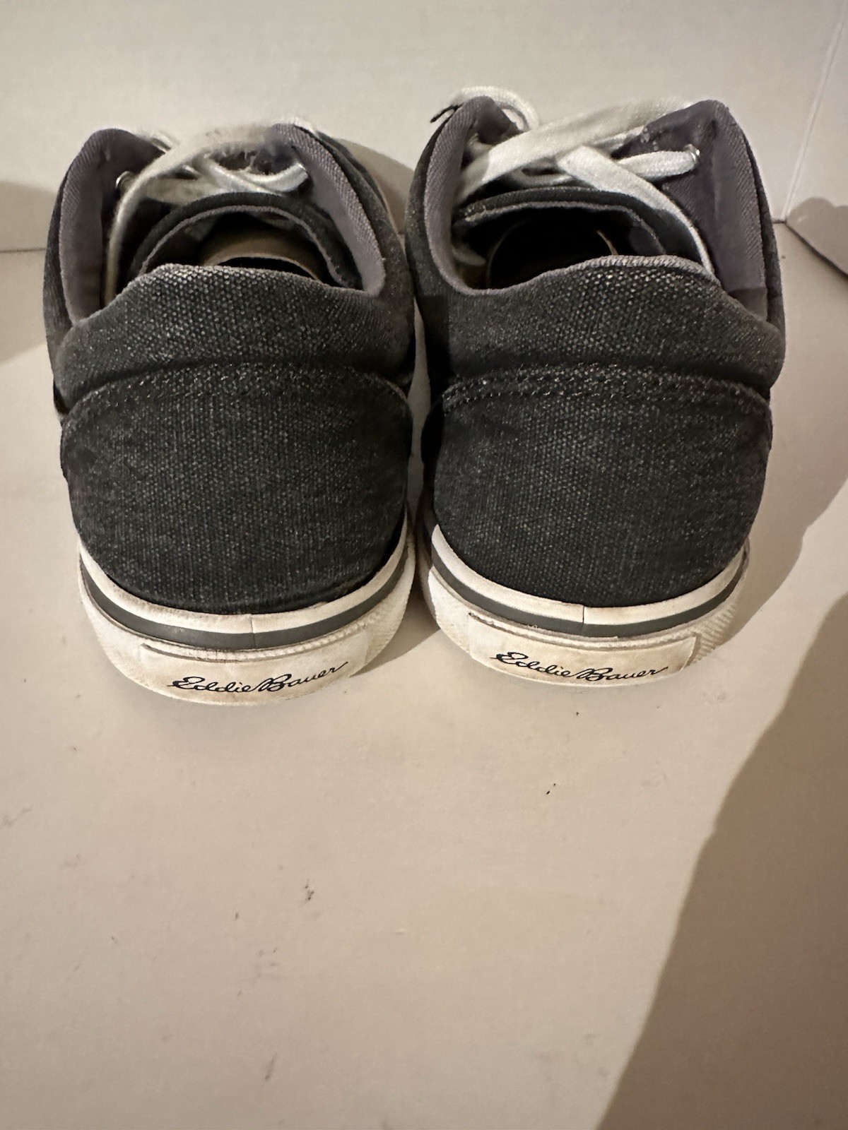 Eddie Bauer Women’s Sneakers Sz 9 Canvas Charcoal Grey. Chatham Lace VGC