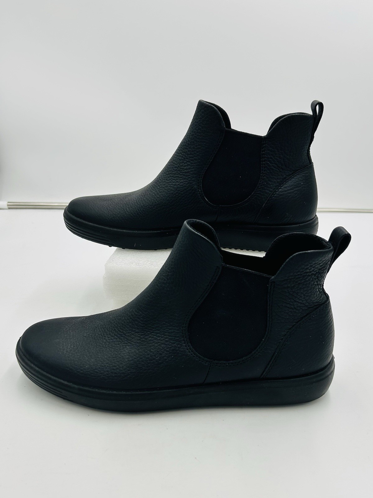 ECCO Soft 7 Chelsea Boot Black Pebbled Leather Pull On EU 40 US 9-9.5 NEW