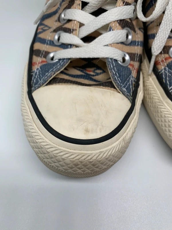 Converse All Star Low Top Canvas Sneakers with Aztec Pattern Women’s Size 7