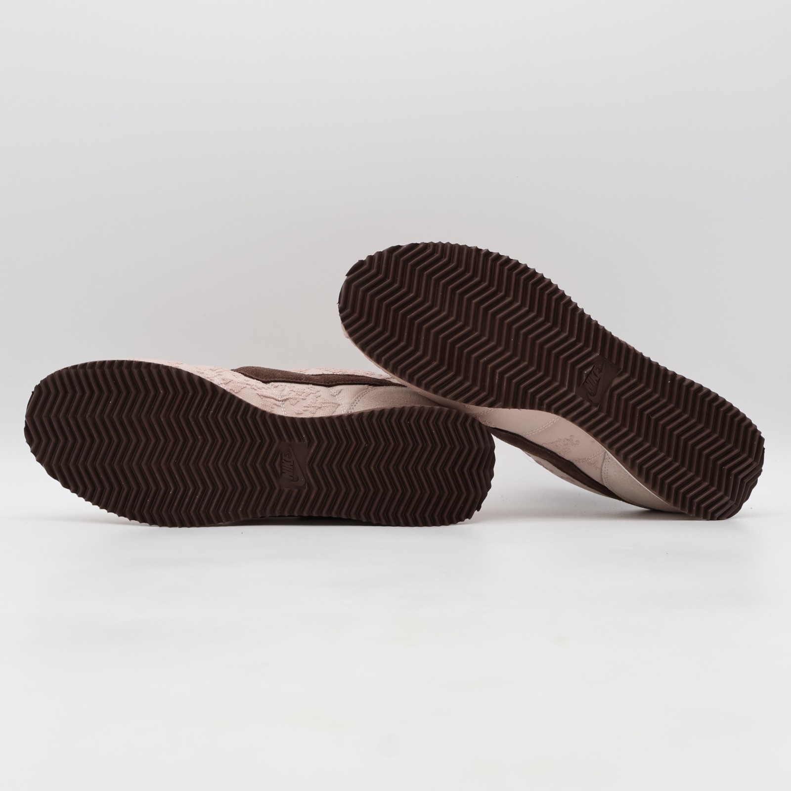IQ3624-667 Nike Cortez Textile Silt Red Phantom Light Chocolate (Women’s)
