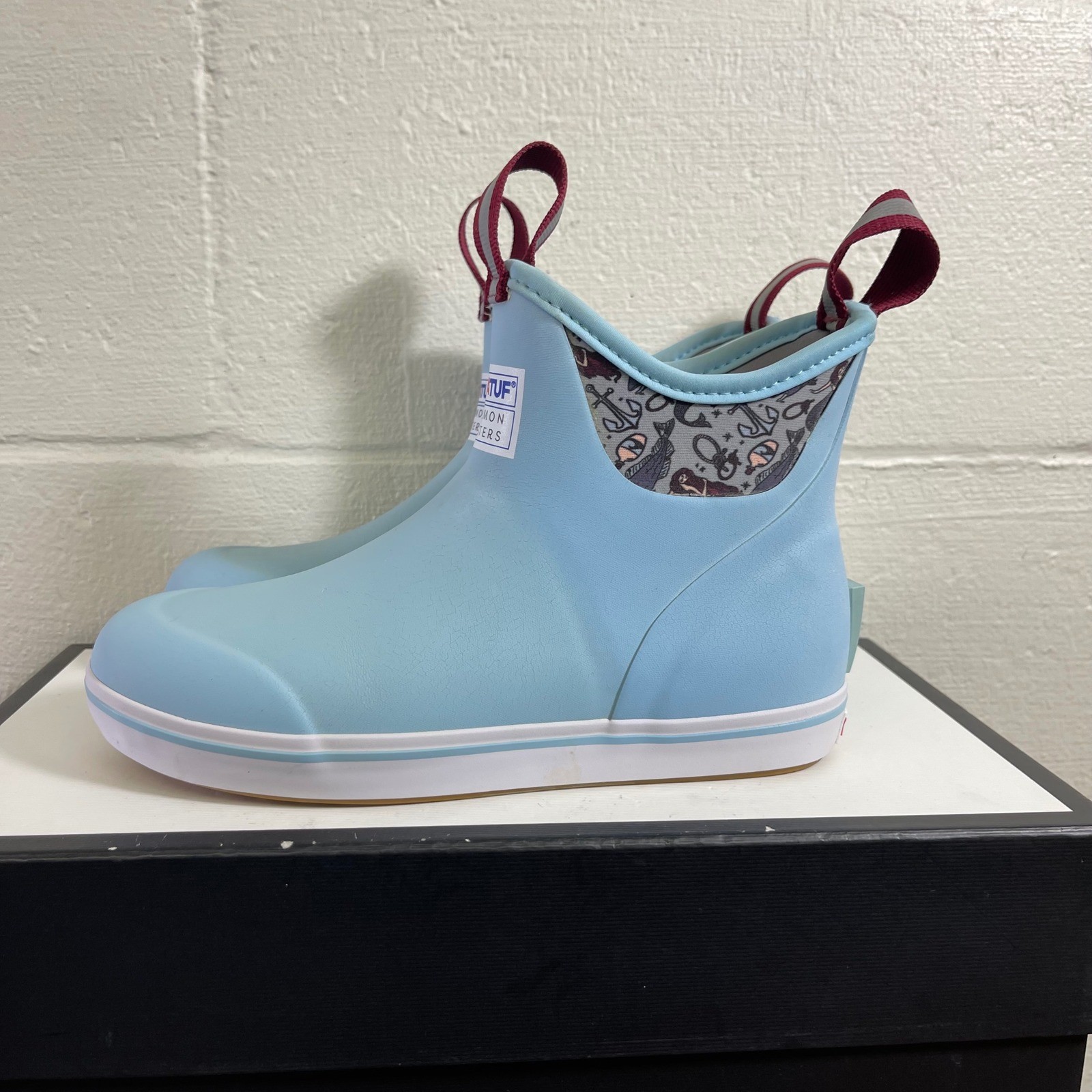 Xtratuf Salmon Sisters Ankle Deck Boot Blue Pull On Women’s Size 6 US/4 UK
