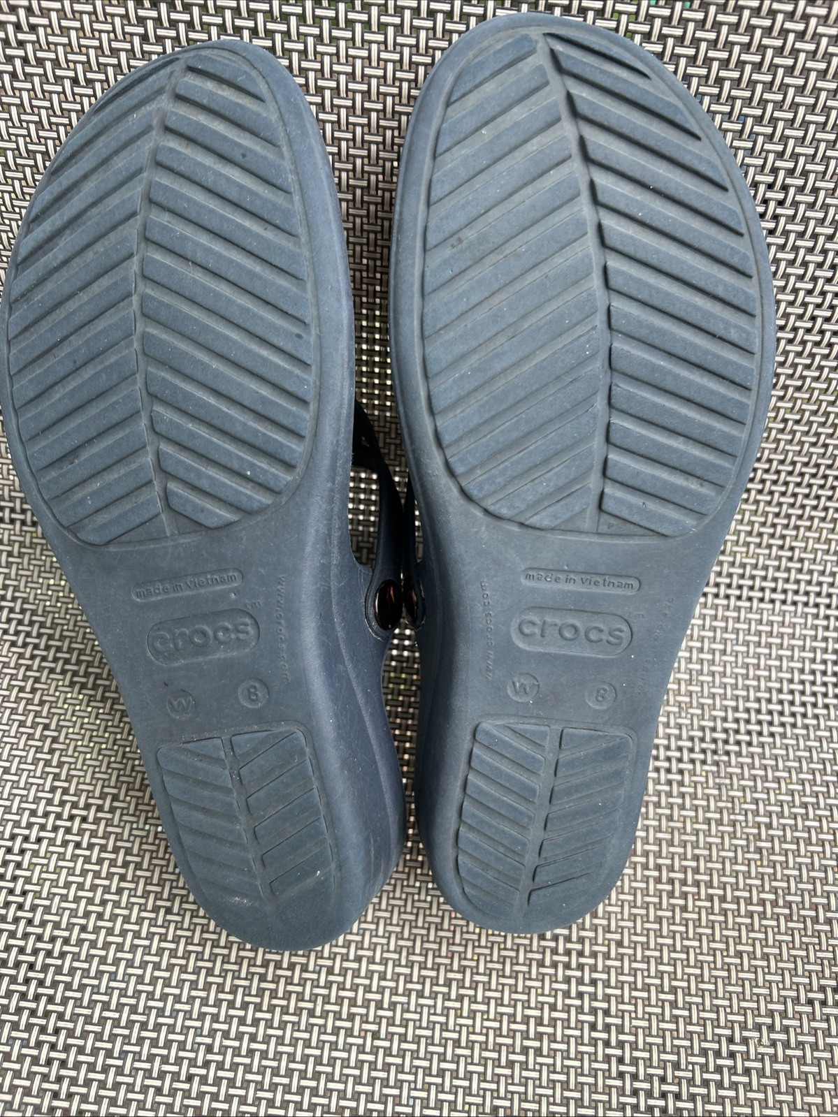 Crocs Sanrah Circle Wedge Flip Sandal Women’s Size 8 Navy Blue/Graphite