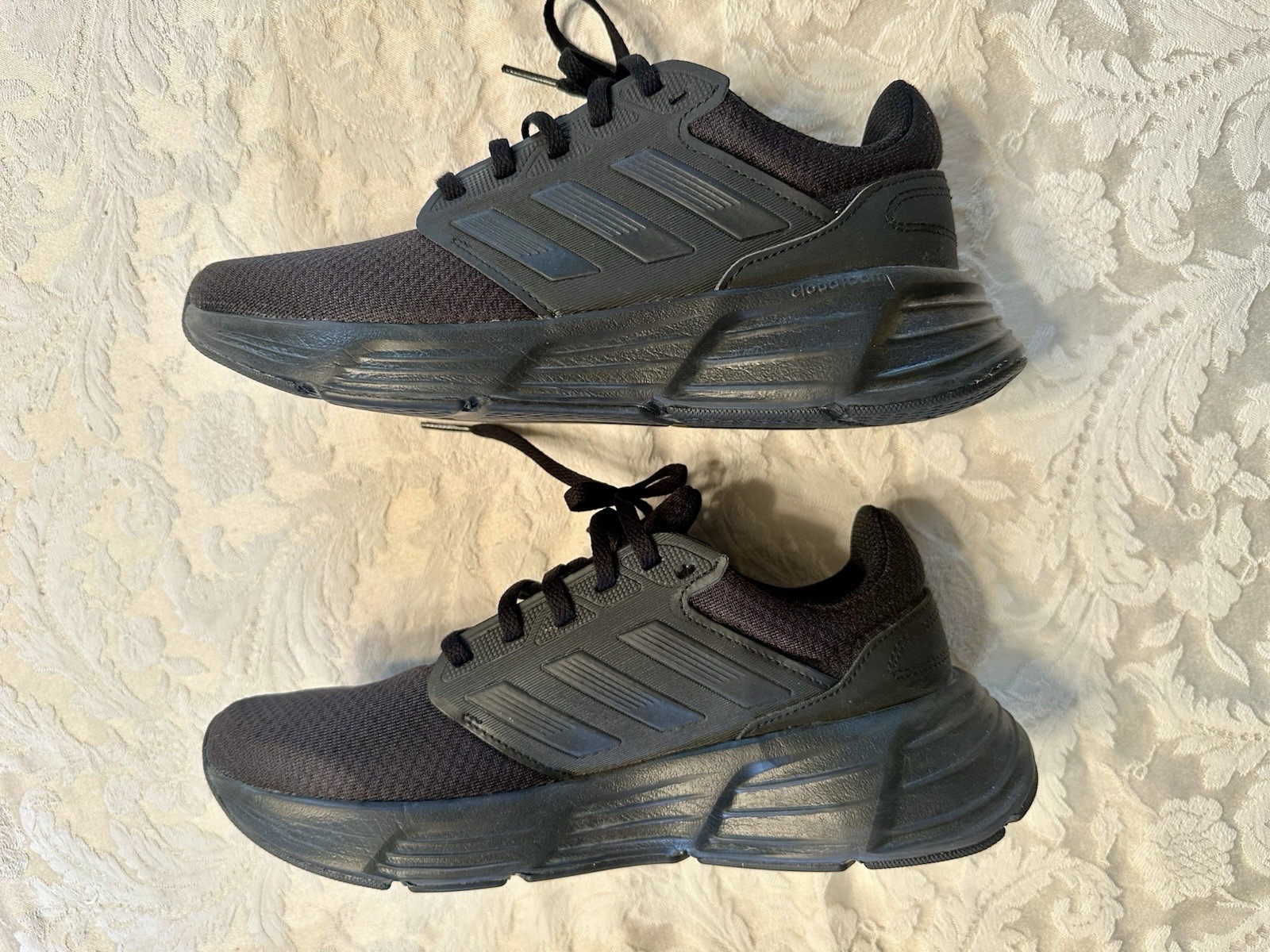 adidas shoes women 7.5 Galaxy 6 All Black Barley Worn