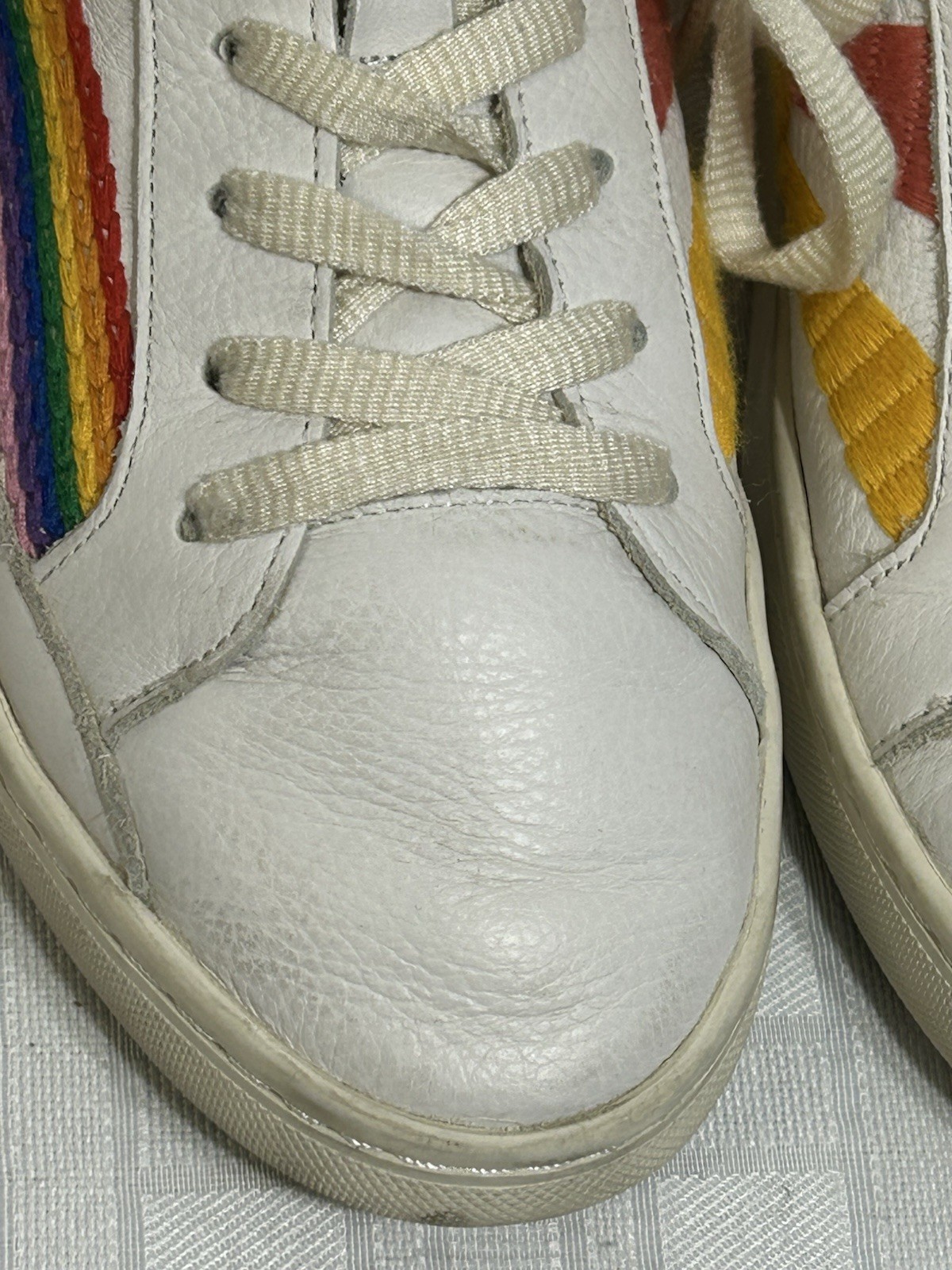 Soludos White Leather Shoe Women’s Size 9 Rainbow Sunrise Embroidery Retro 80s
