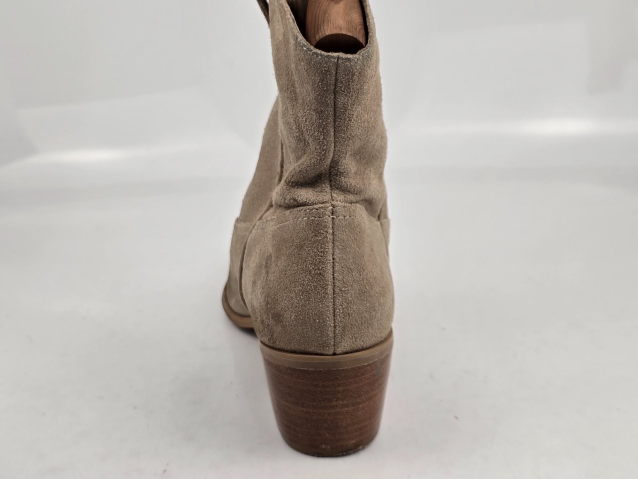 Lisa Vicky Women’s Taupe Suede Western Ankle Boots US Size 10M