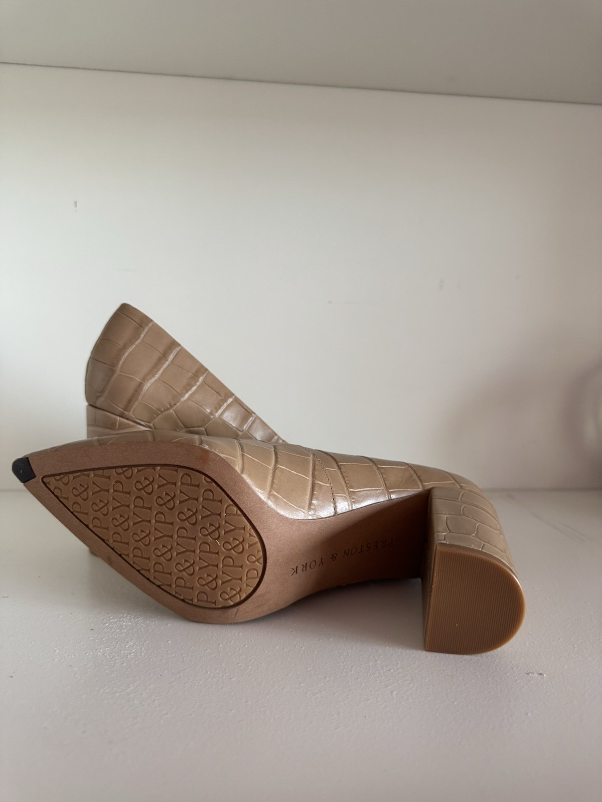 Preston & York Beige Leather Croc Embossed Pointed Toe Block Heel Pump 5.5