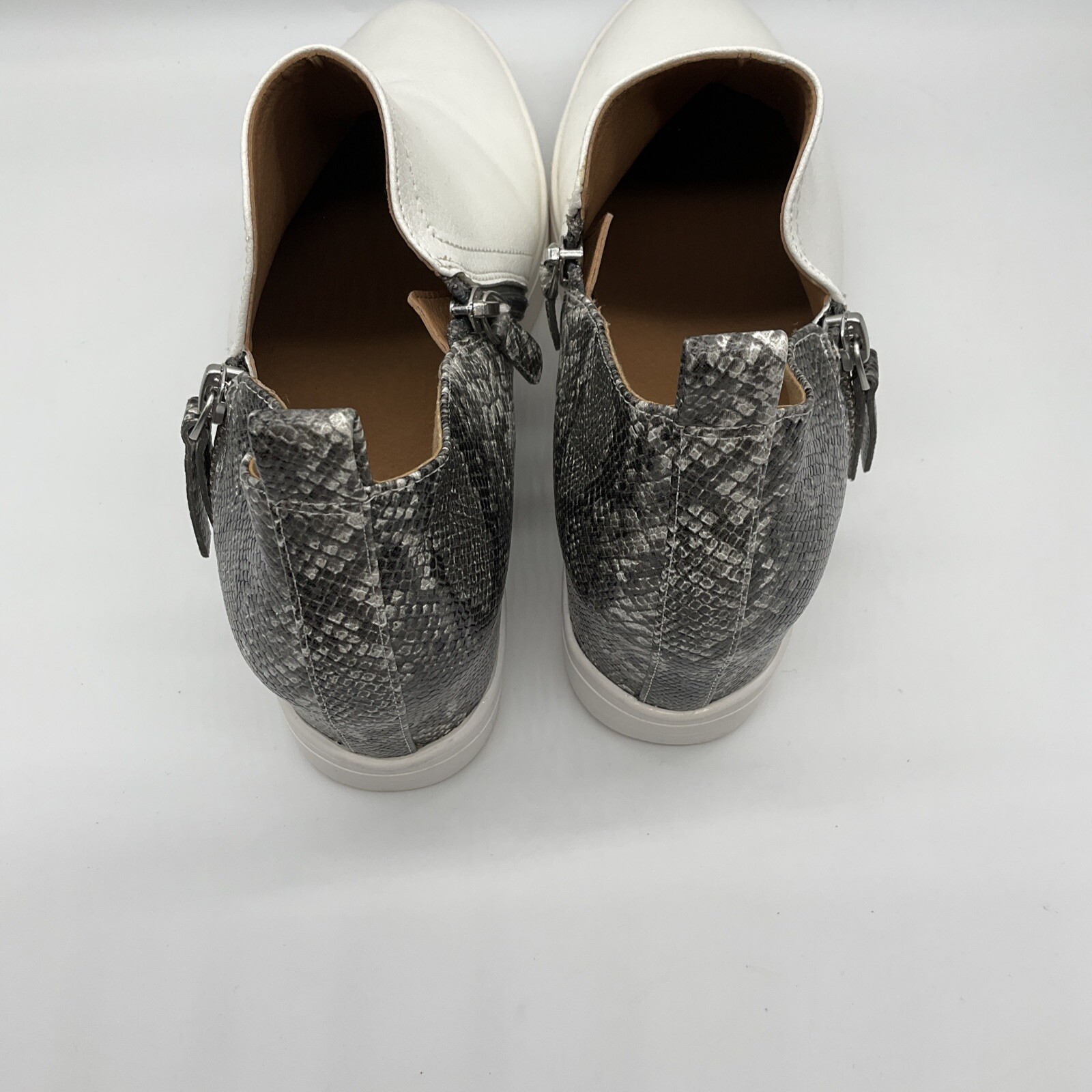 Womens Snake Print Leather Wedge Sneakers White High Top 9.5 Casual Susina Adara