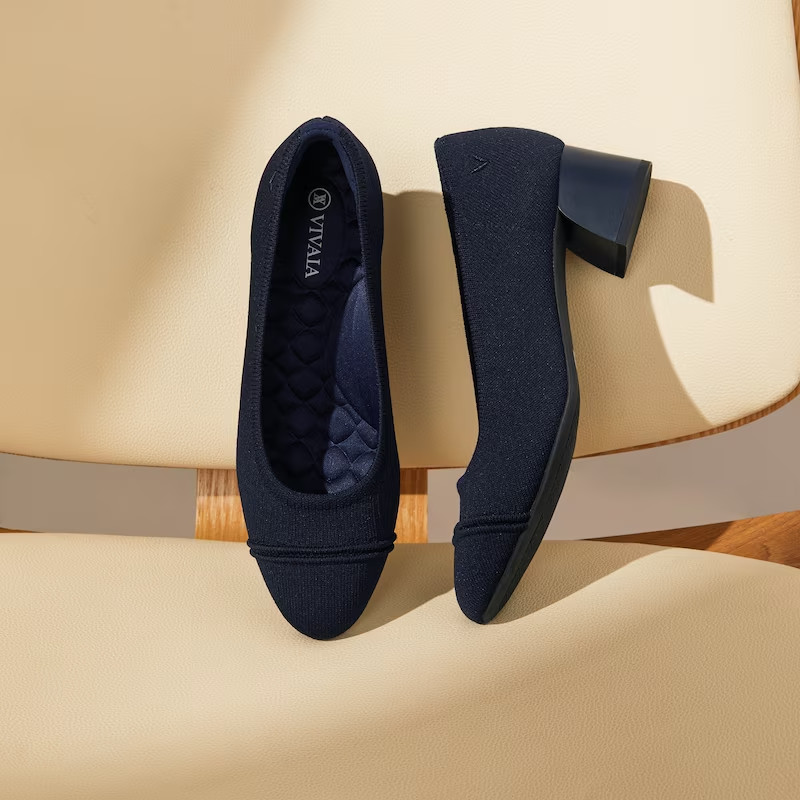 NEW Vivaia Julie 2.0 Round Toe Chunky Heel