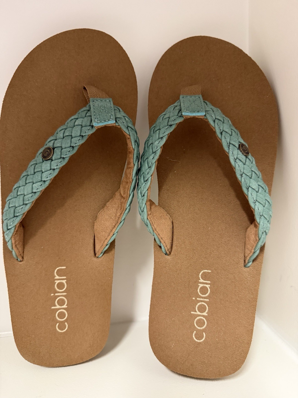 Cobian Women’s Bounce Seafoam Braided Flip Flop Sandals Size 9 Never Worn CUTE!