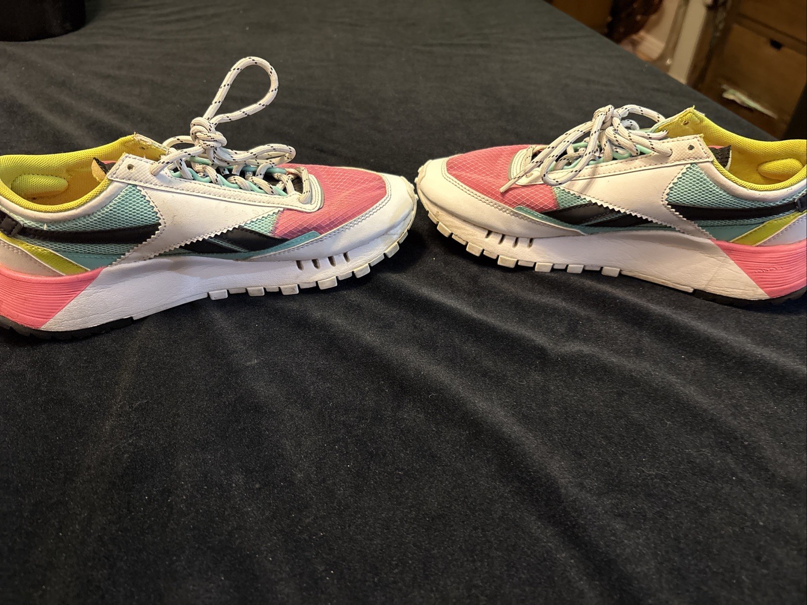 Reebok Legacy Running Shoes White Pink Green Black US Size 8