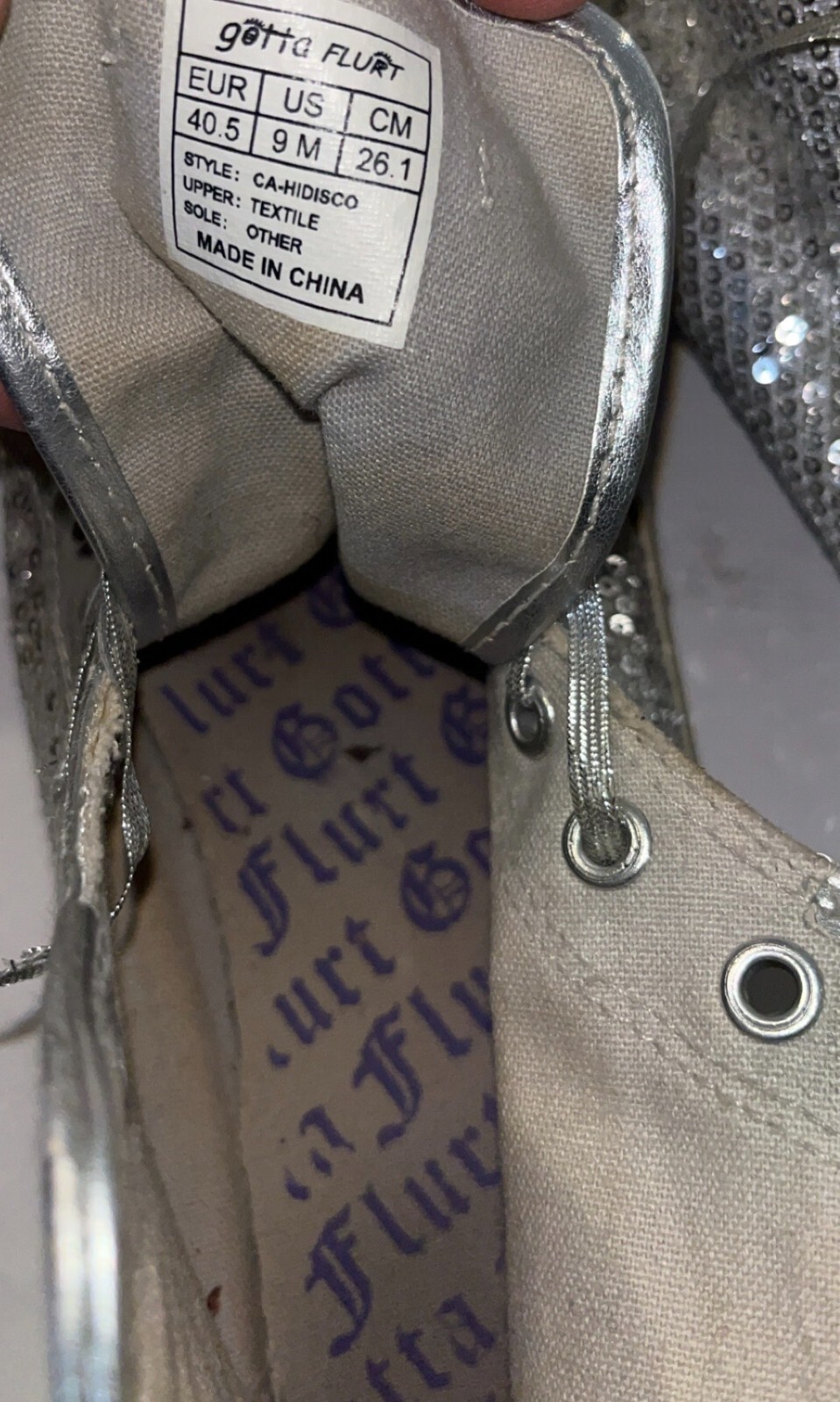 gotta flurt silver glitter shoes size 9 canvas style womens