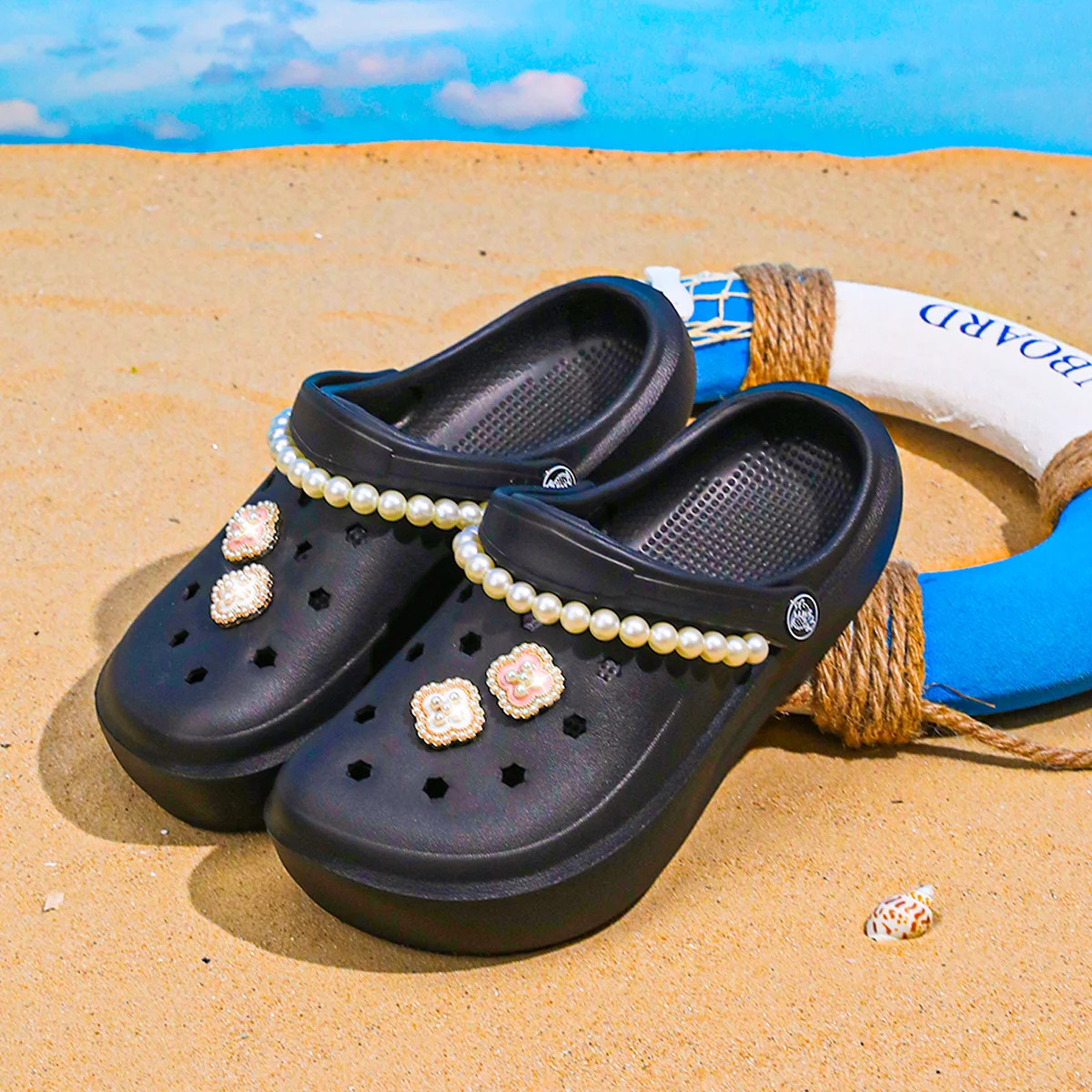 Ladies’ Clogs Outdoor and Indoor, Lightweight Two-way Wear Garden Shoes