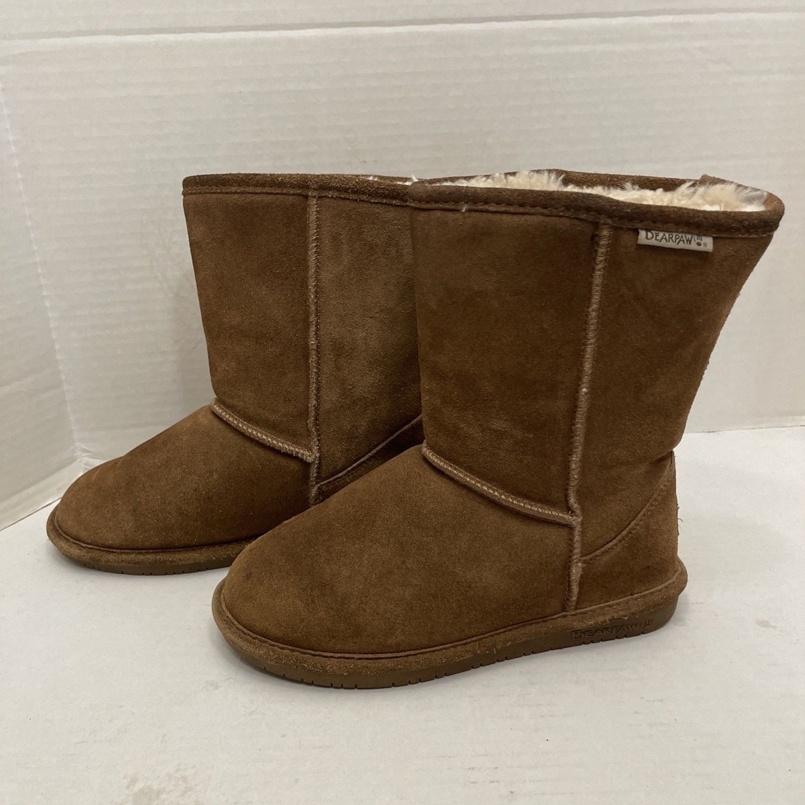 New Bearpaw Emma Short 608 W Hickory Cow Suede Upper Sheepskin wool blend Size 7