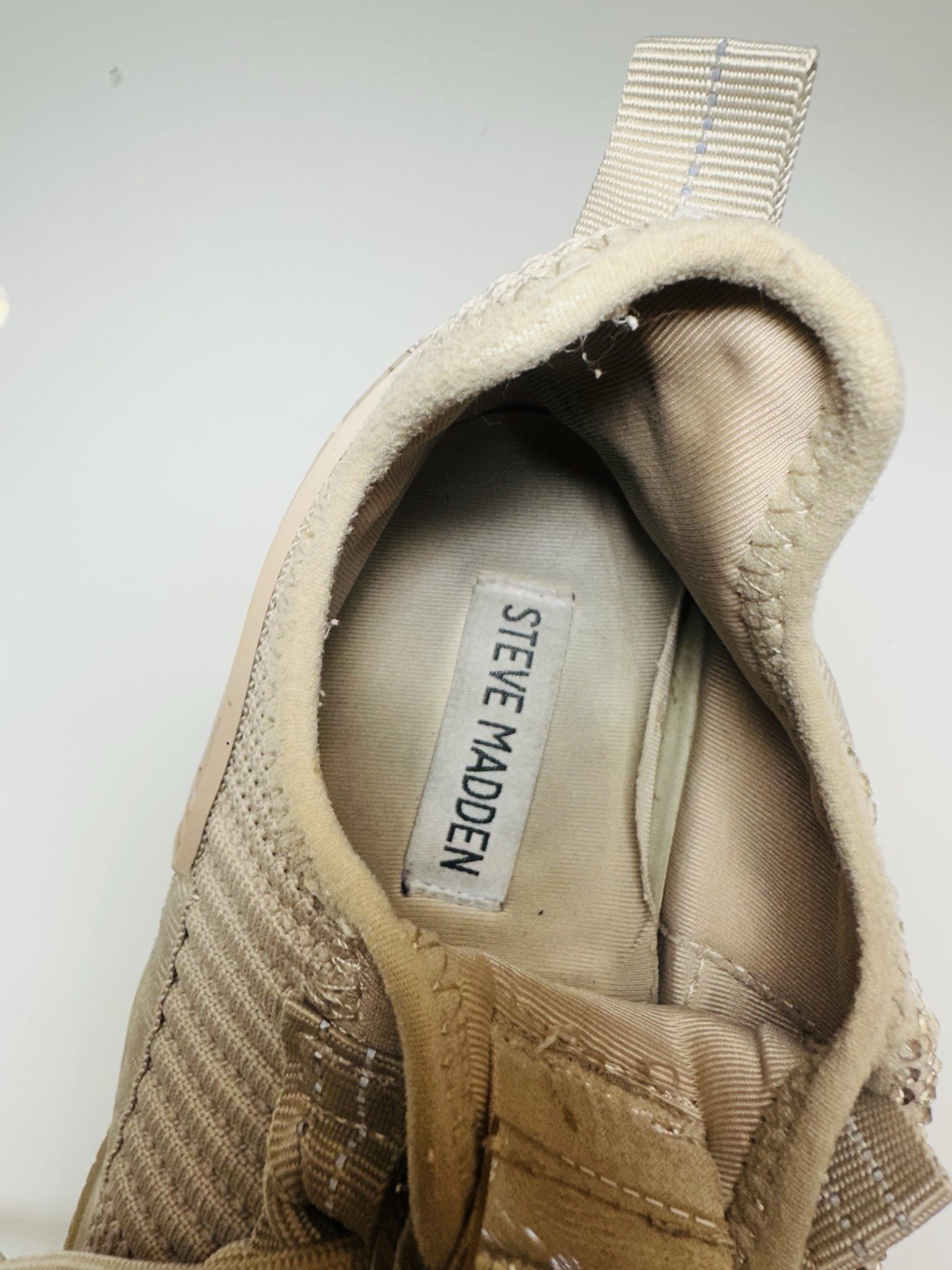 Steve Madden SM NY90 Sneakers Beige Rhinestone Breathable Womens Sz 7.5