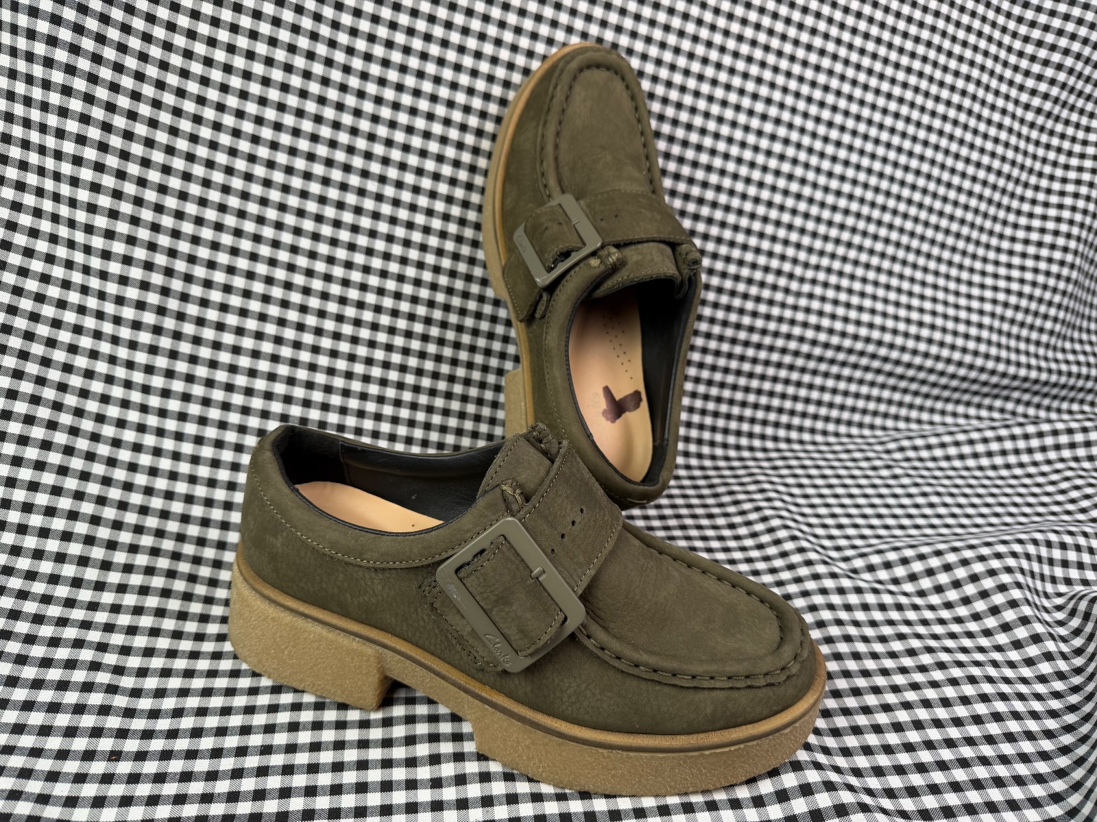 Clarks Linoso Monk Olive Dark Green Nubuck Crepe Sole Buckle Loafer Women’s US 7