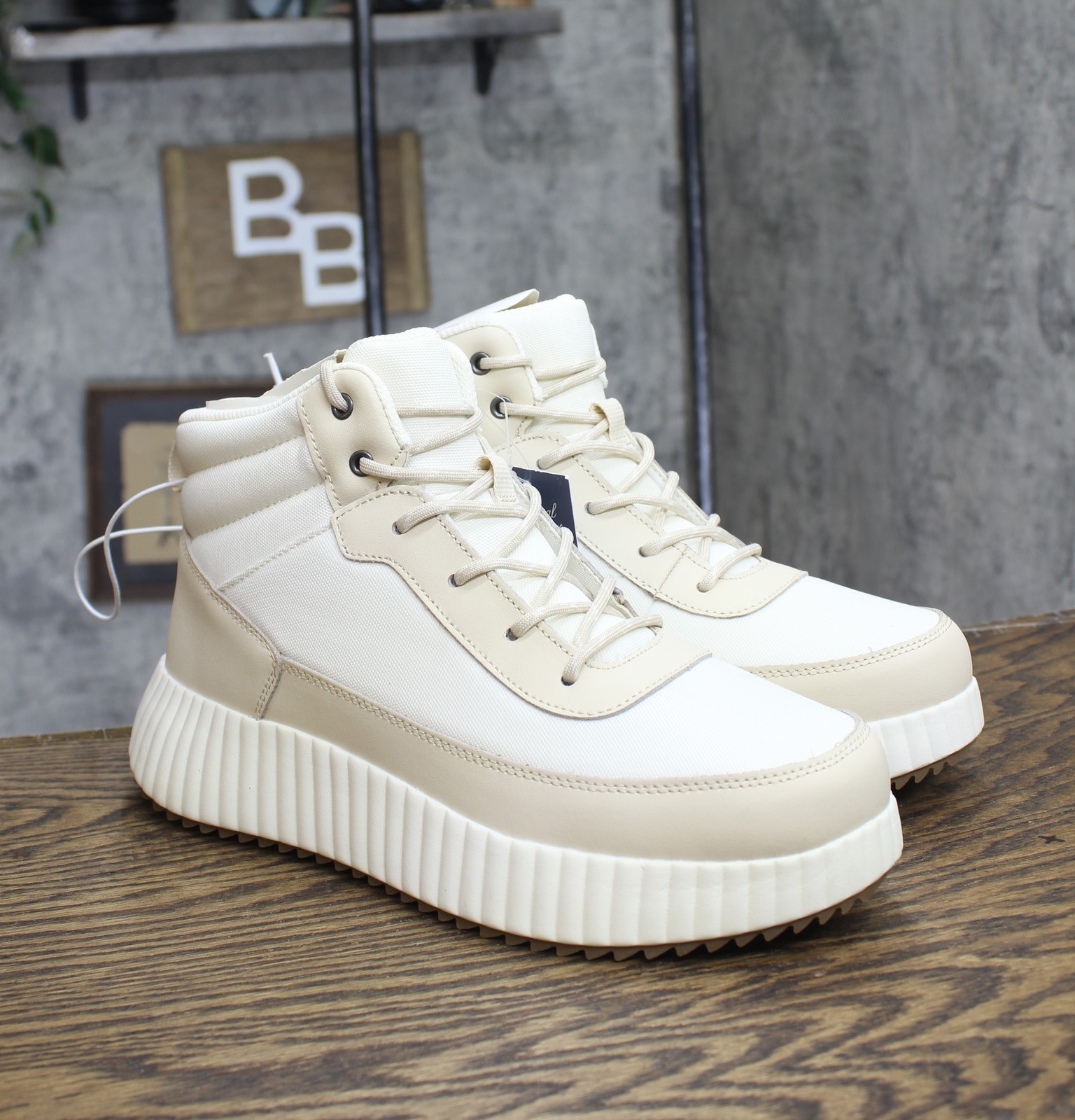 universal Thread Womens Shyla Platform Hiker Boots 91308329 Cream Off White 10M