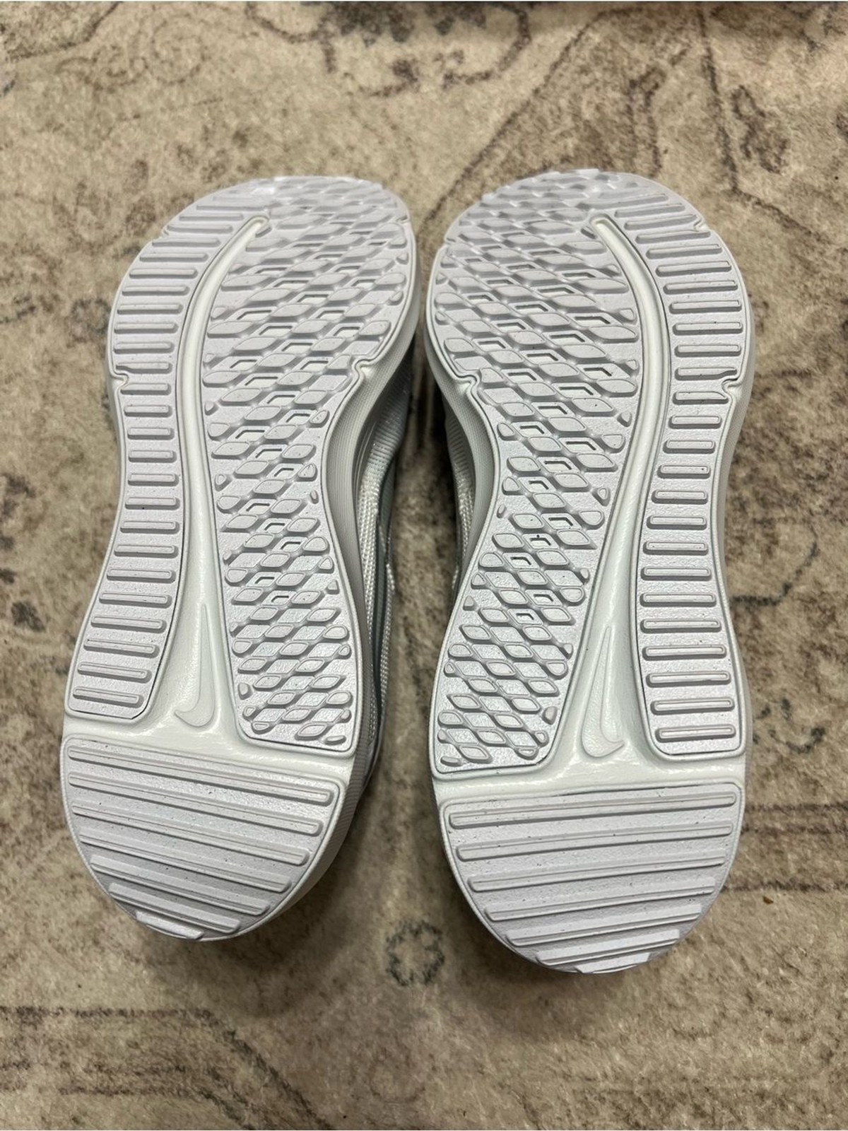Nike Downshifter 12 Triple White Sneakers