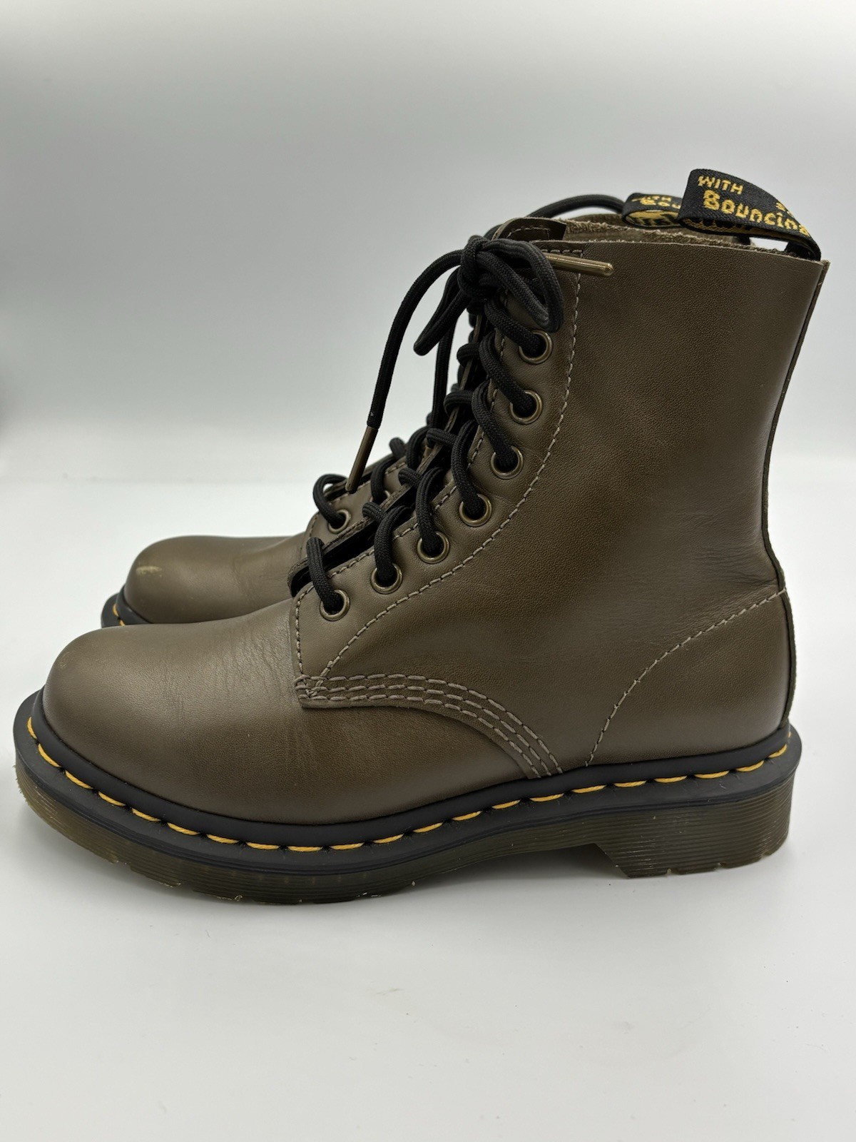 Dr Martens Size 36 Olive Green Boots 1460. Unisex