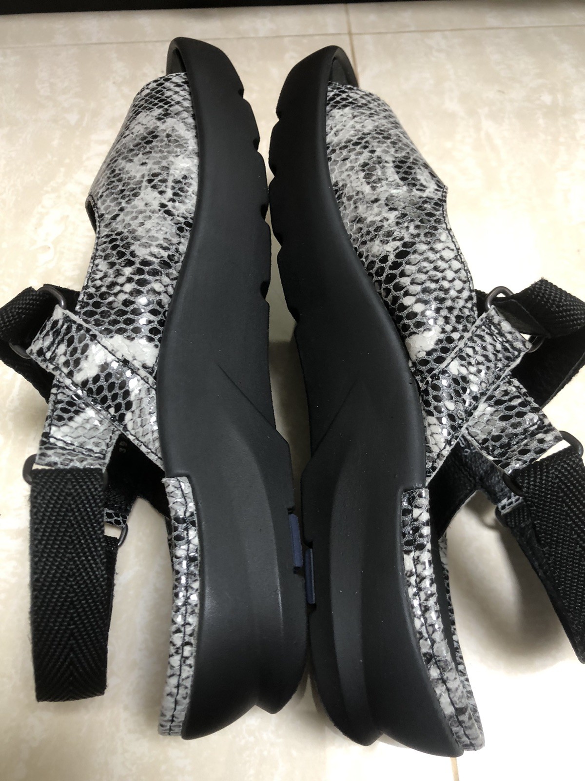 Wolky Lisse Comfort Sandals Black Multi Color Reptile EU 43 US 12 Women’s