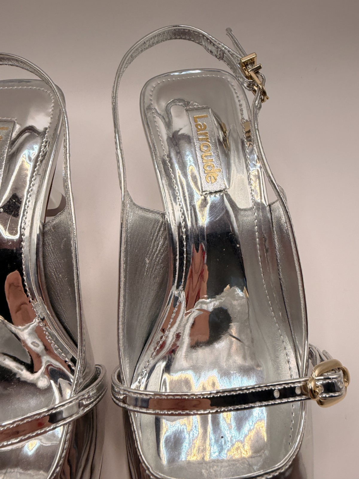 Larroudé Womens Ines Pump In Silver Specchio Pointy Toe Slingback Heel Sz 7