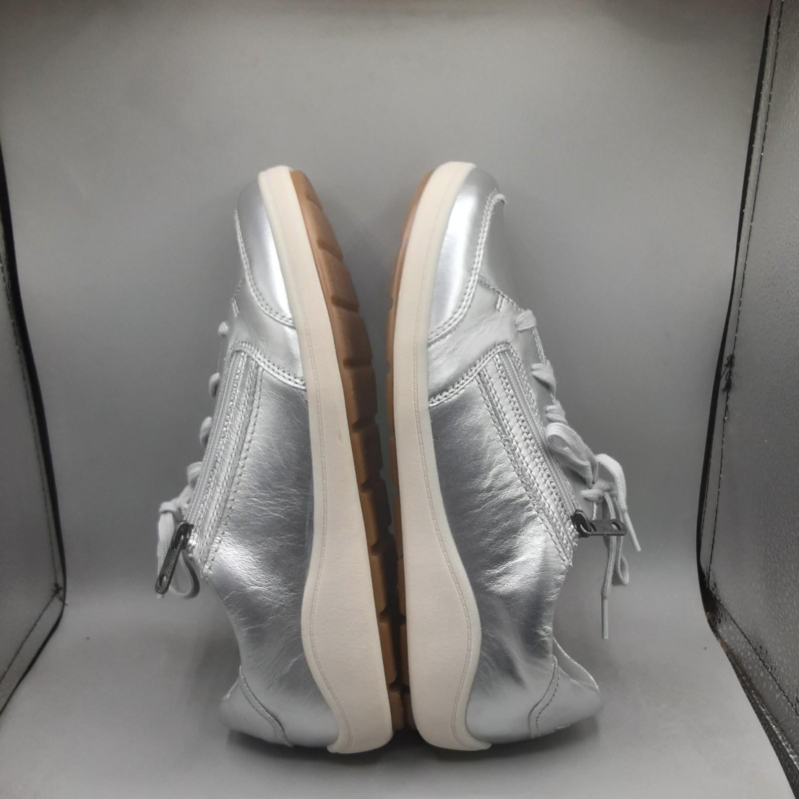 Clarks Women’s Bryianne Bayla Lace-Up Sneakers 11W Silver Metallic A113