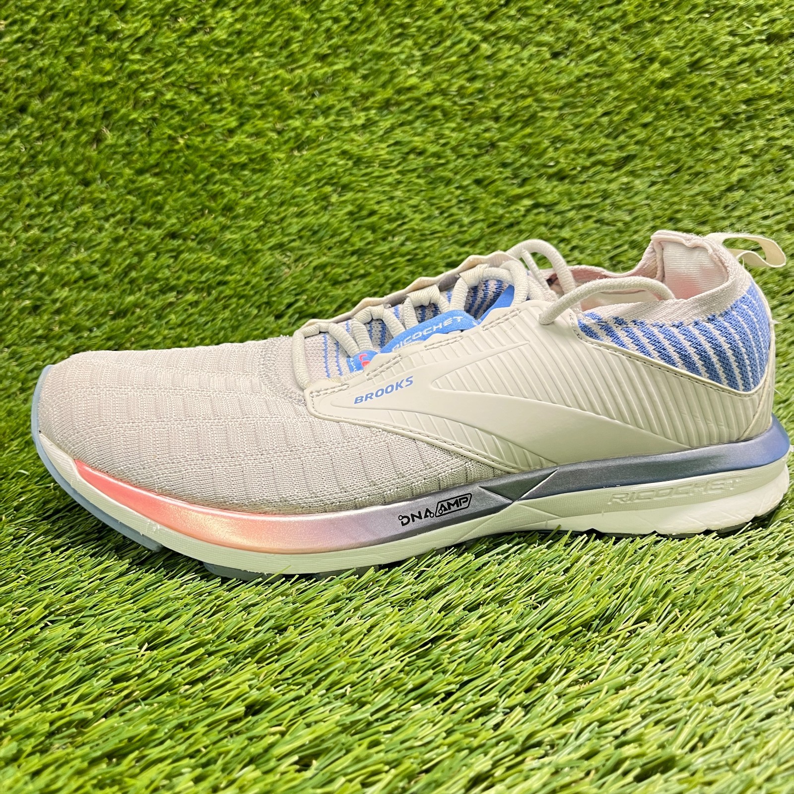 Brooks Ricochet 2 LE Womens Size 9 Gray Blue Athletic Running Shoes Sneakers