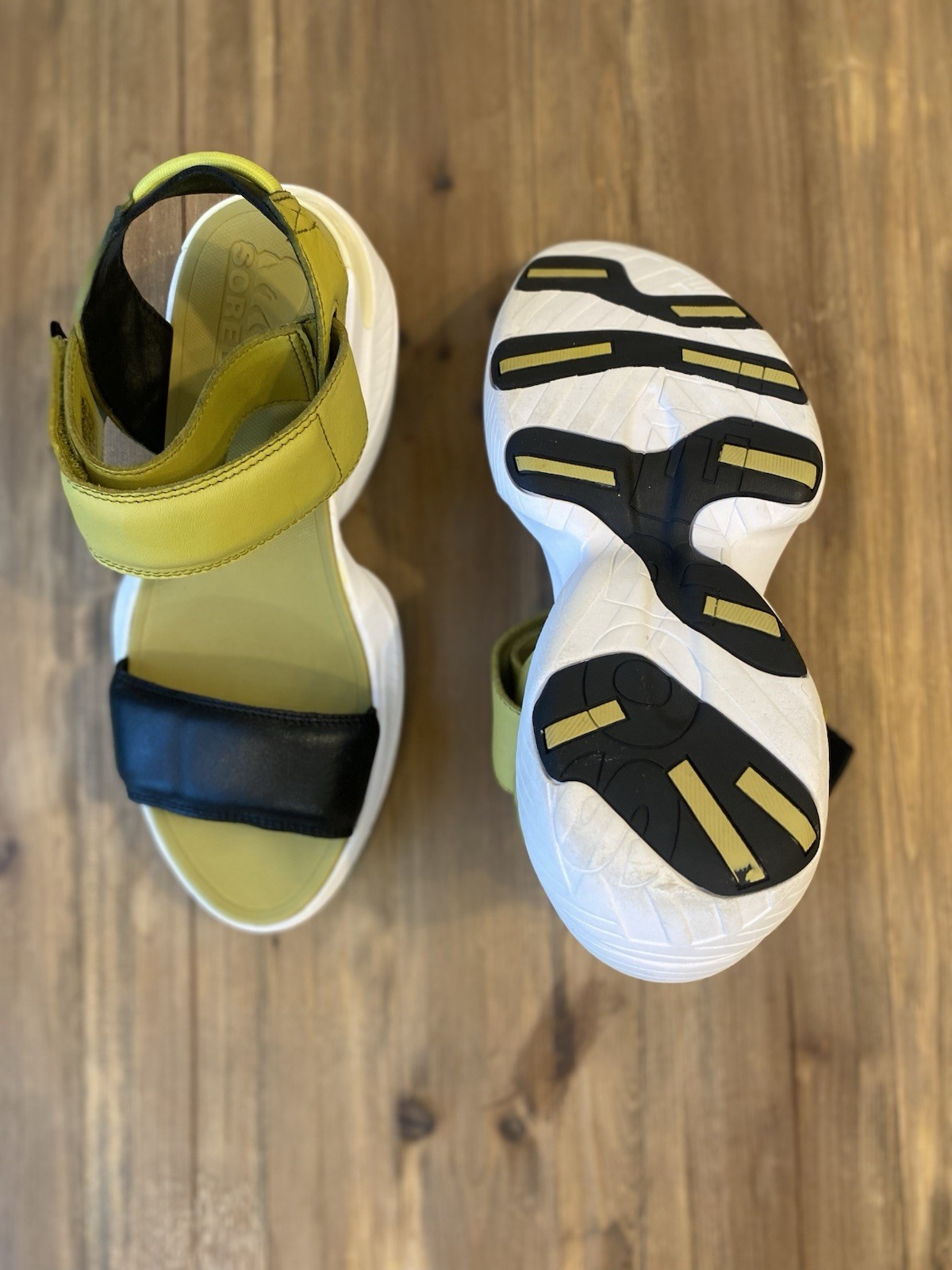 Size 8 Women’s Sorel Sporty Sandal, Olive Green And Black