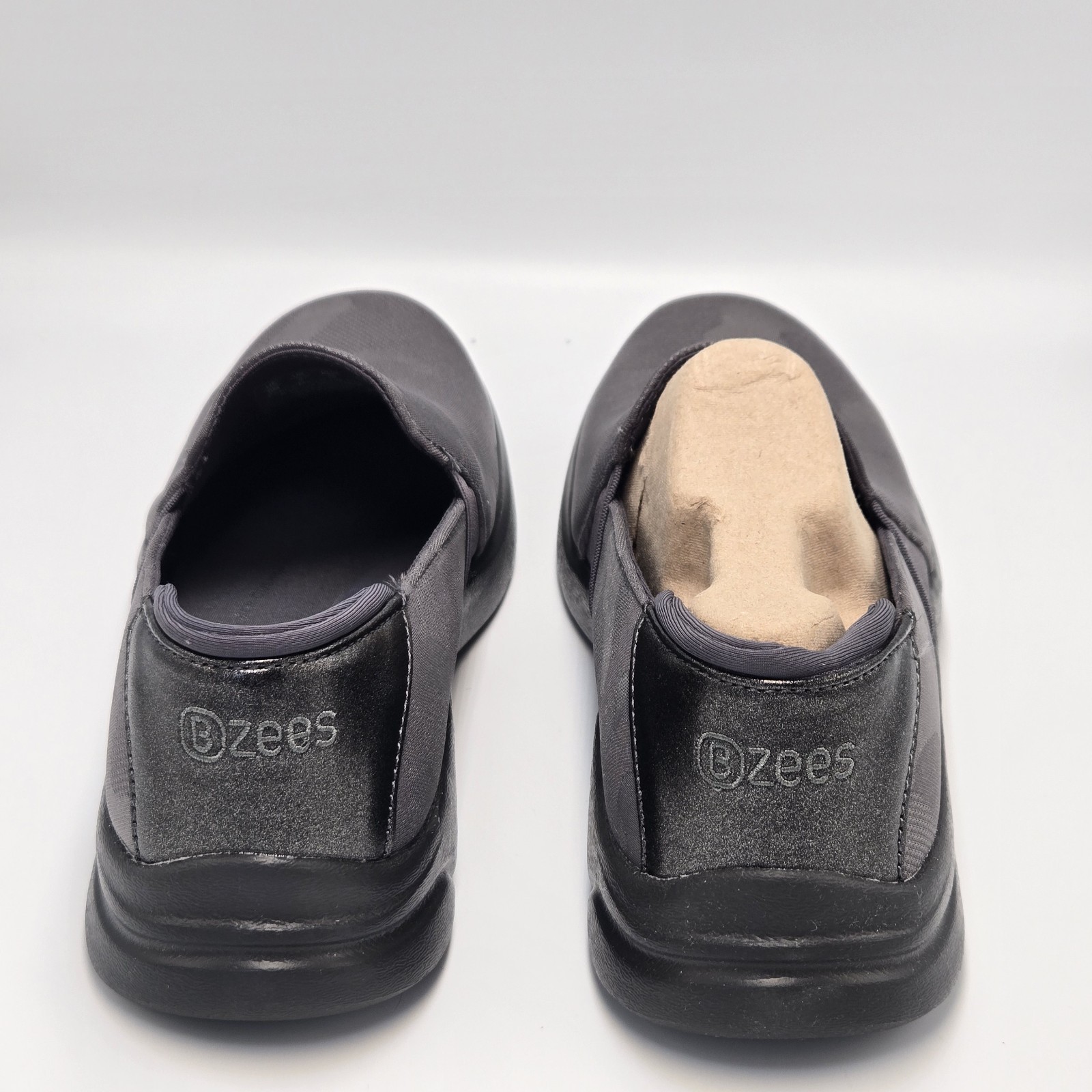 BZees Shoes NEW Women sz 9 cushioned insole Slip on Jitterbug Sneaker camo print