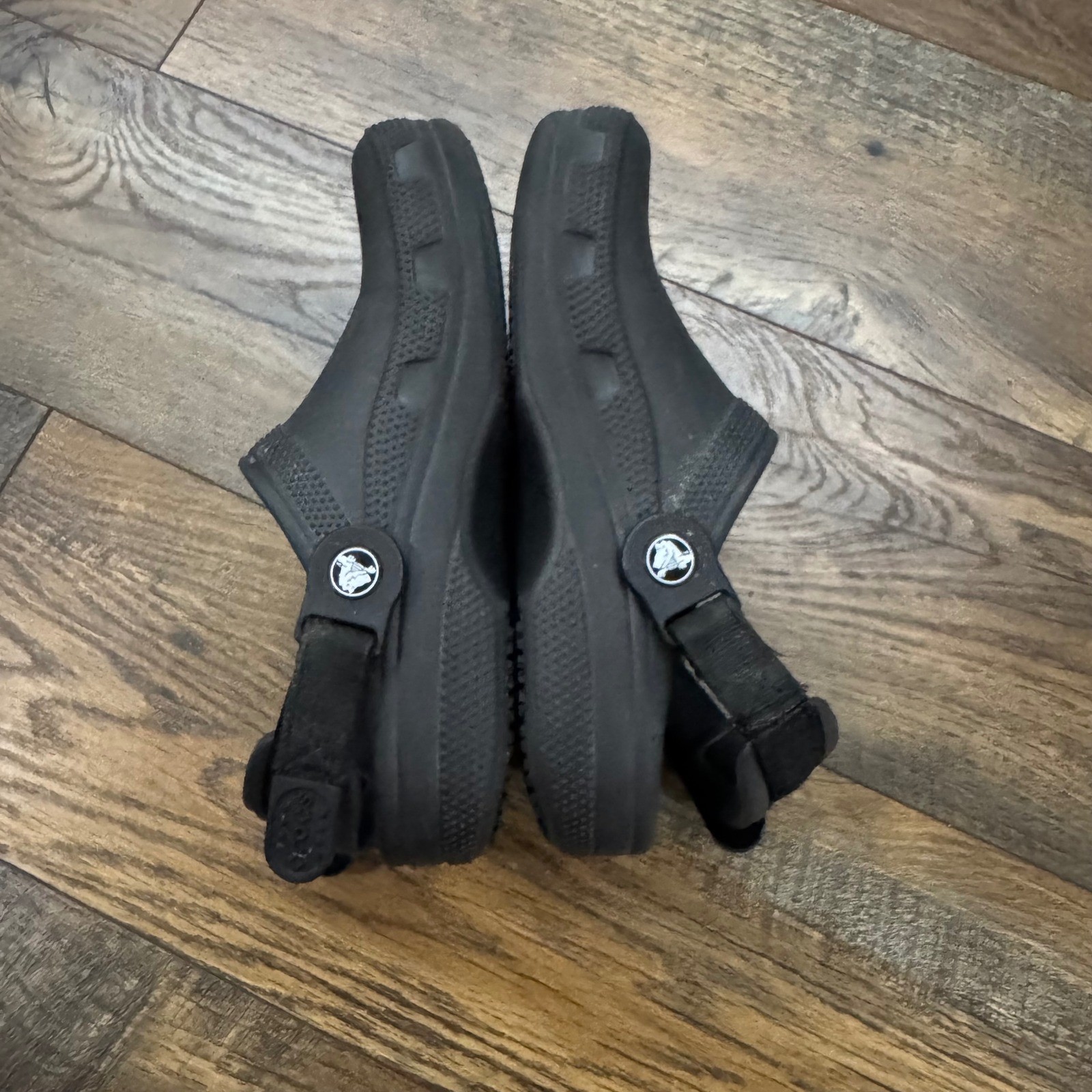 Crocs Classic Work Clogs Black Slip Resistant Enclosed Toe Womens 6 Workwear