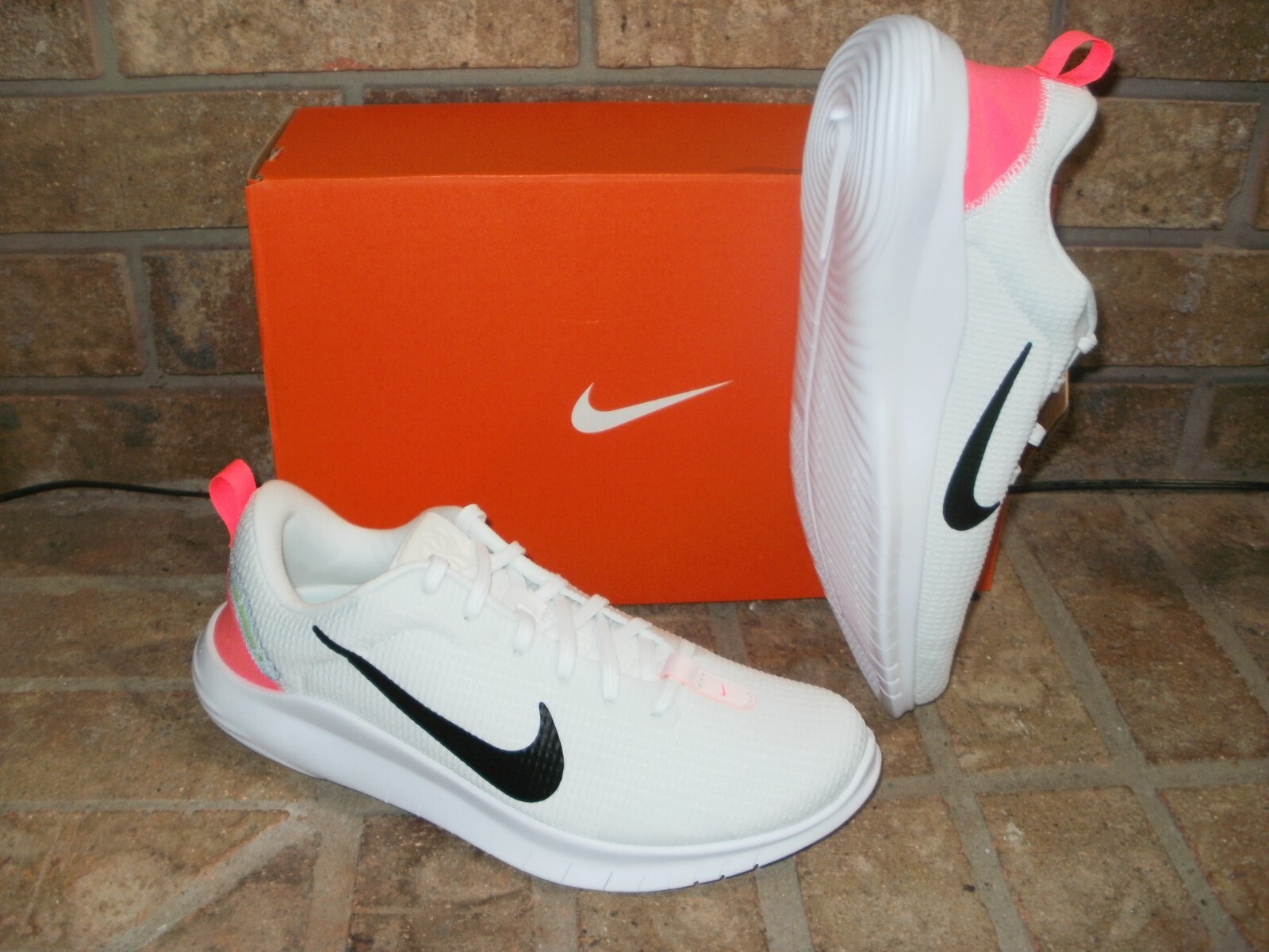 New Nike Flex Experience 12 Running Shoe/Pick Ice-Met Red or White-Black-Punch