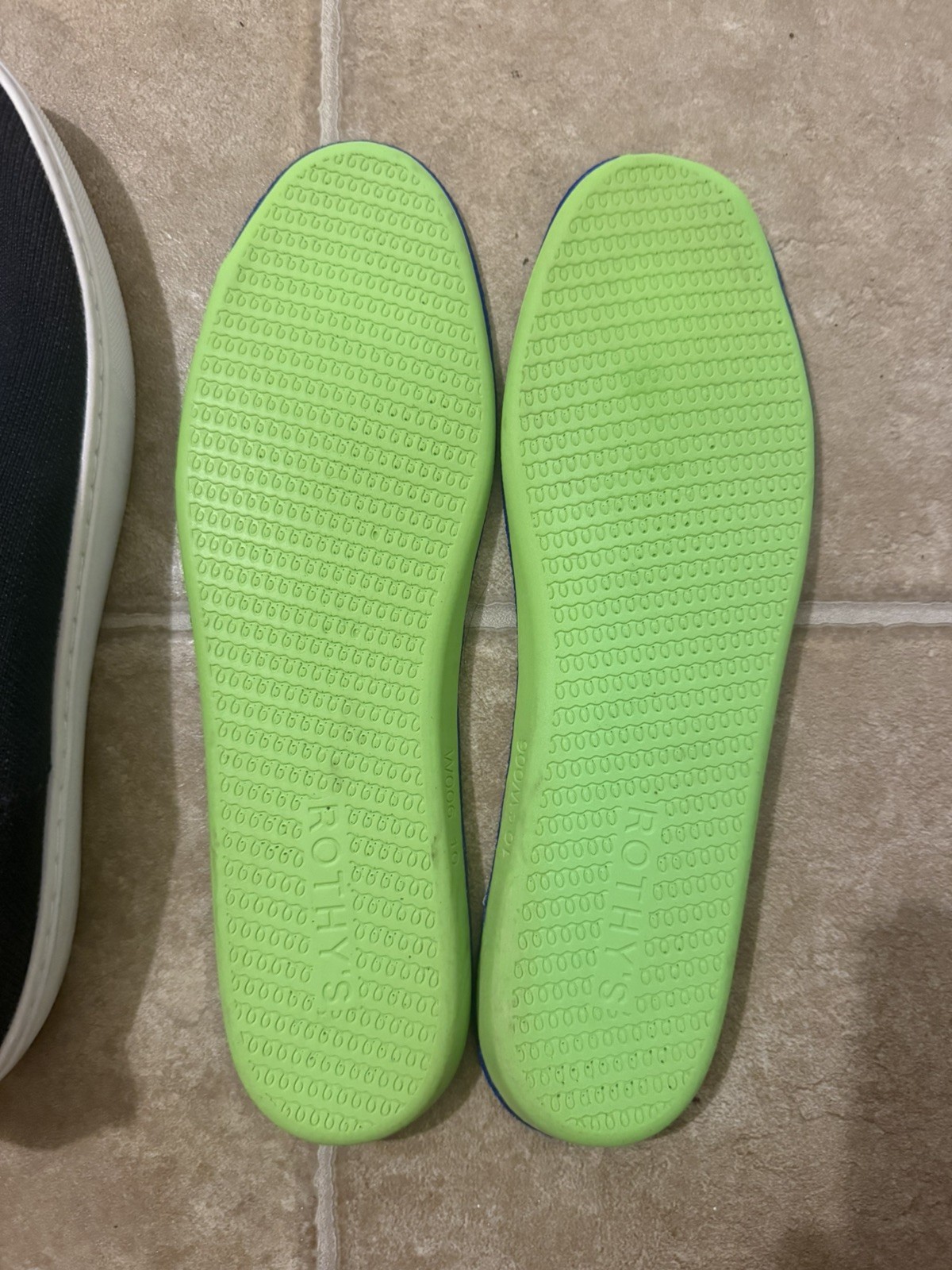 ROTHY’S Women’s Black /Blue Original Slip On Sneaker Recycled Size 10