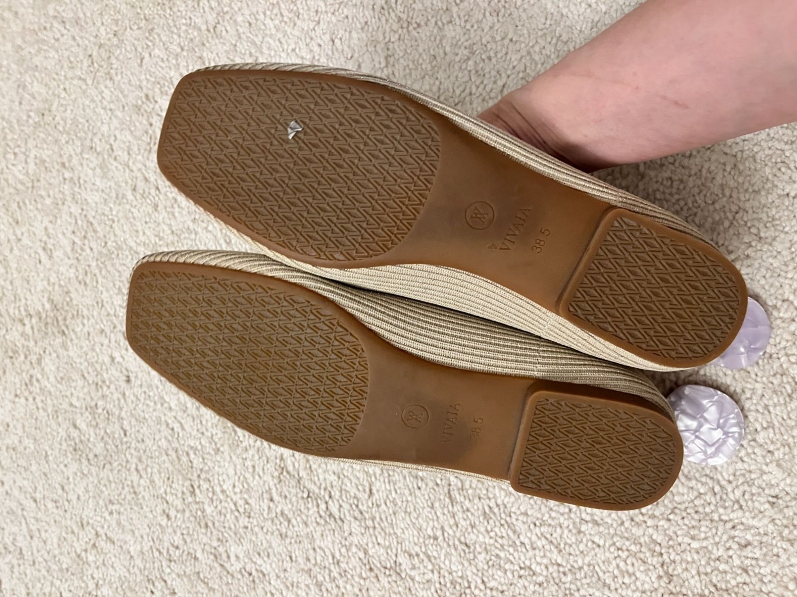 VIVAIA Almond Margot 2.0 Square Toe Ballet Flats & MOP Clips 38.5, US 7.5 EUC