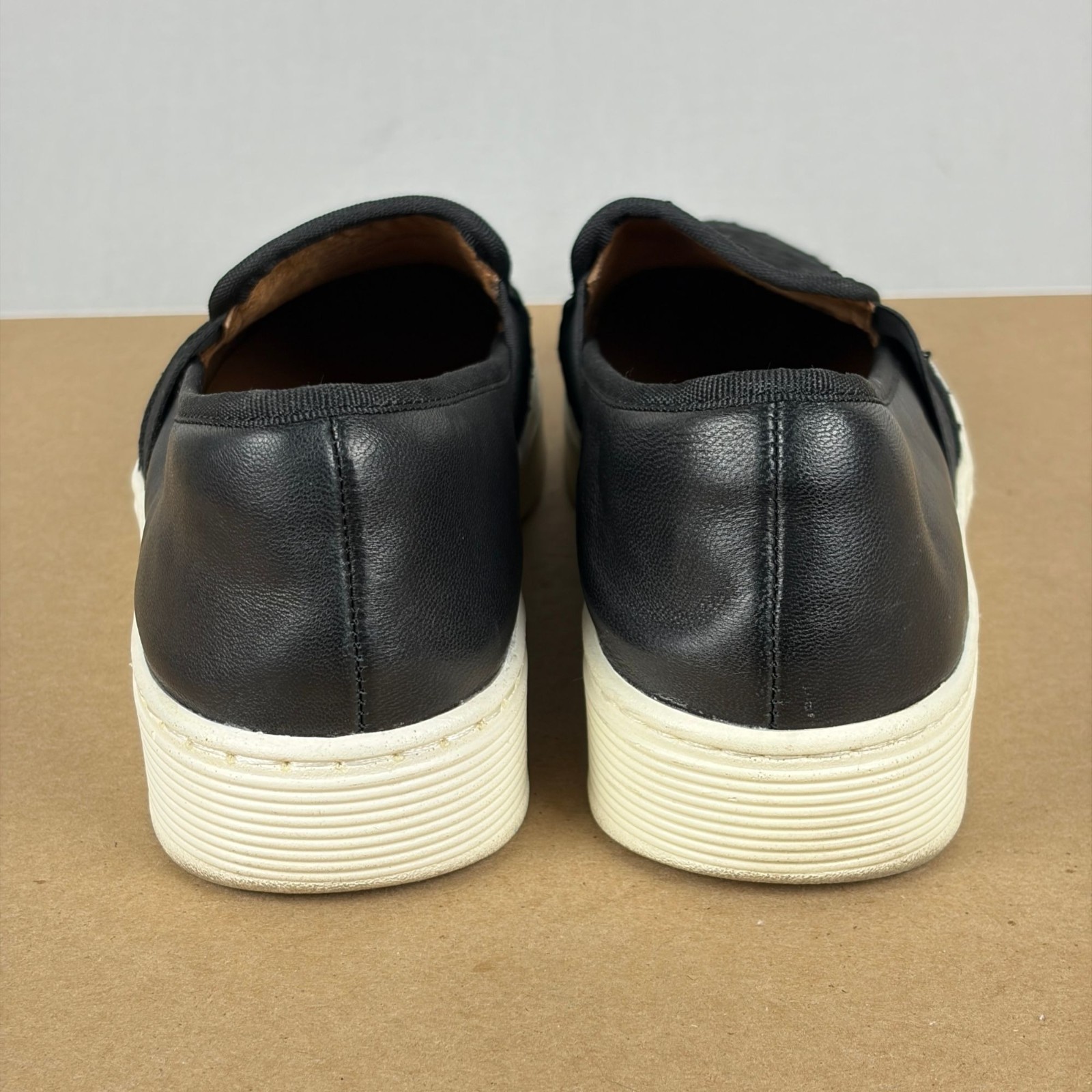 Sofft Somers III Slip On Sneakers Womens 9 Black Leather Textured Casual Comfort