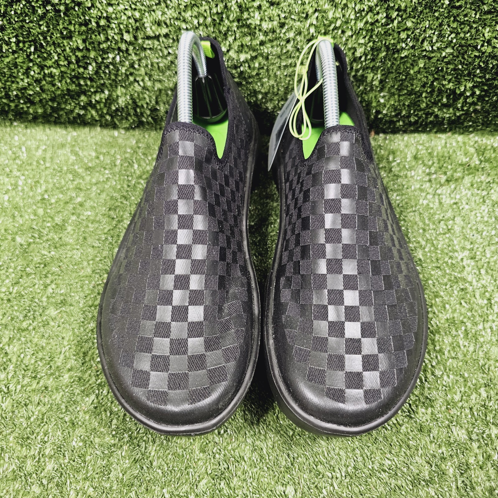 OOFOS Oomg Eezee Low Checkered Slip On Comfort Athletic Shoes Womens Size 11