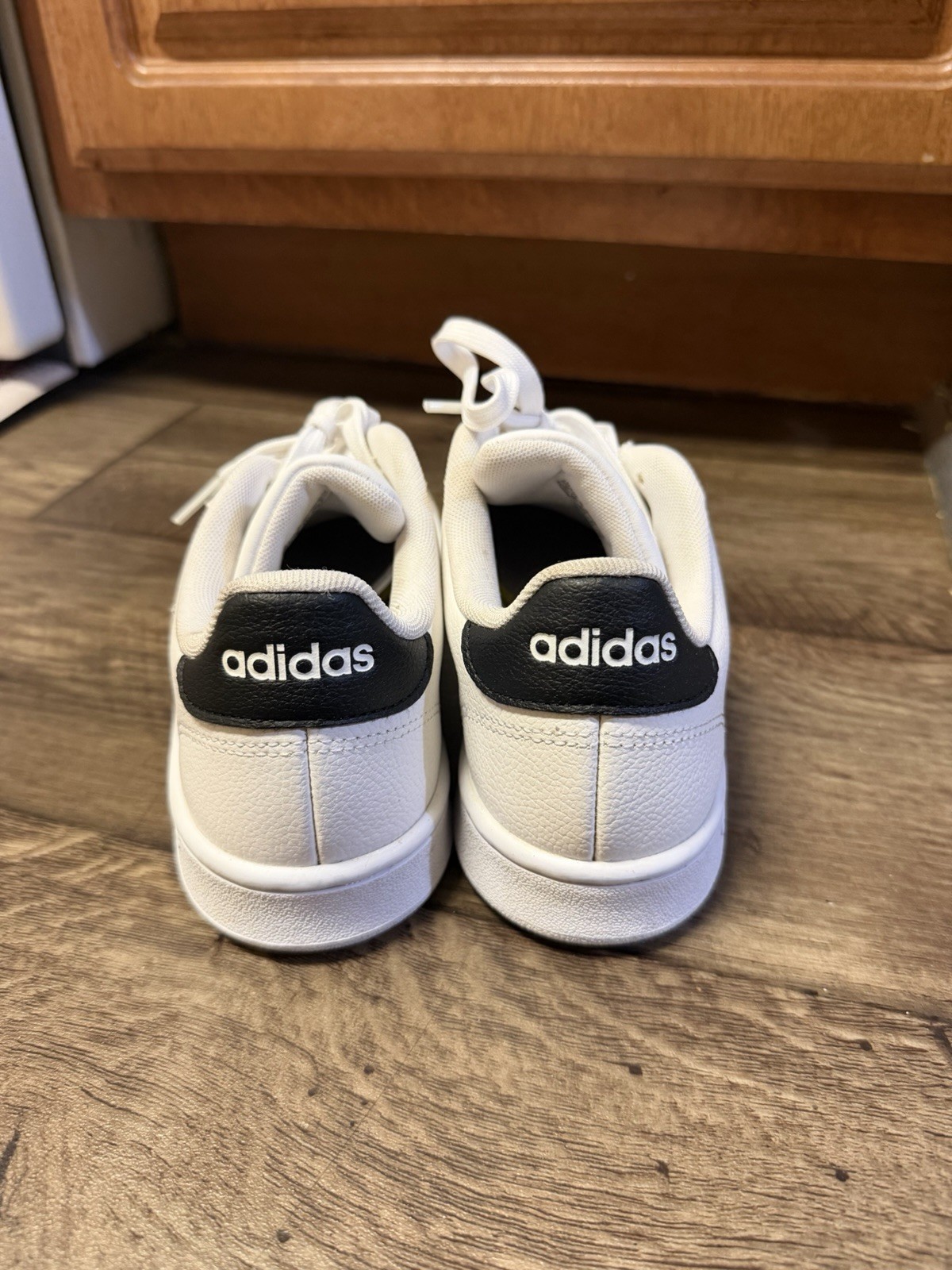 adidas Grand Court White/Black Men’s Low Top Lace-Up Sneakers 7.5US 6UK