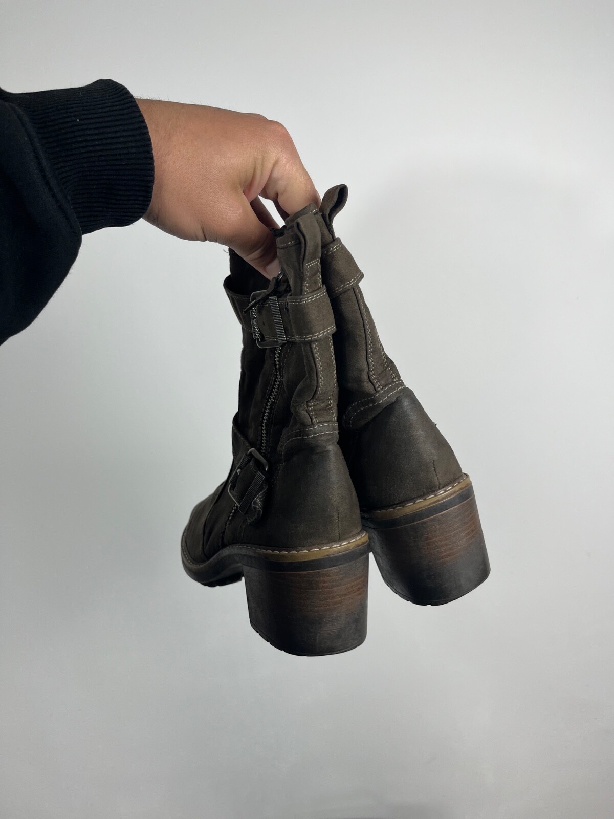 Avant-Garde Heeled Leather Ankle Boots with Zippers and Buckle Straps Biker Styl