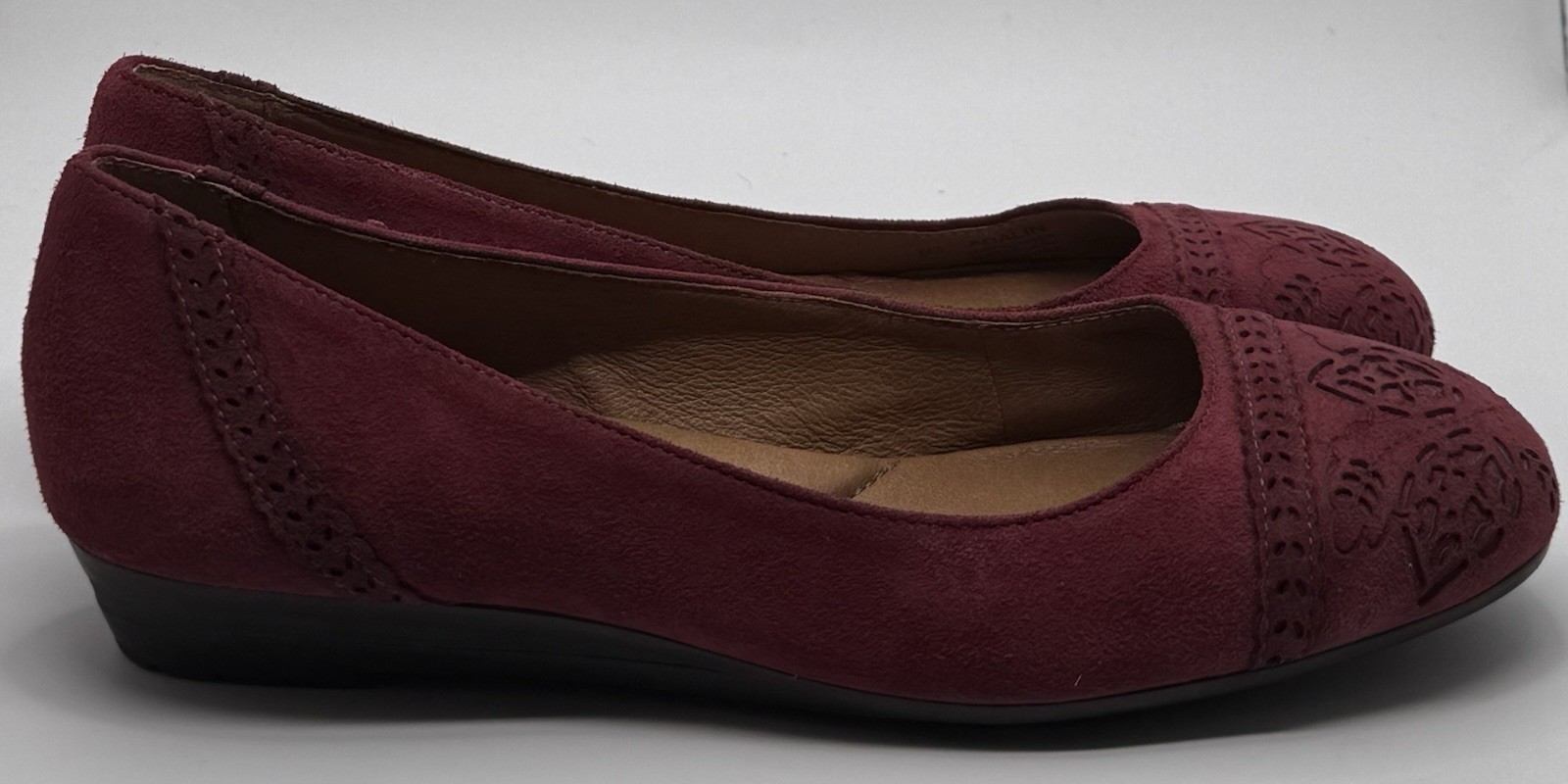 Nurture Merlot Suede Floral Laser Cut Ballet Flats Sz 6M Boho Whimsigoth