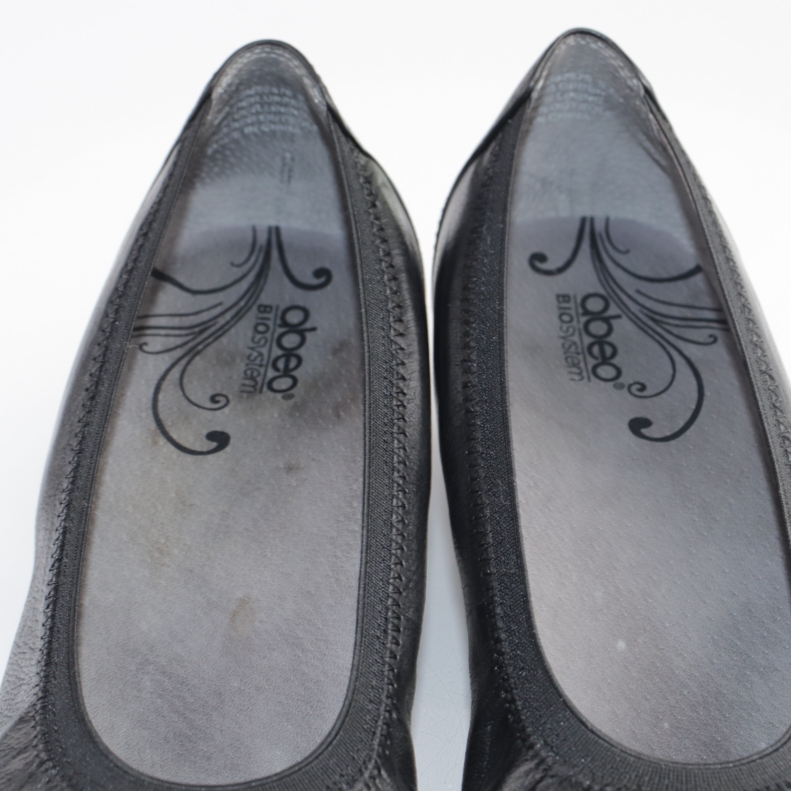 Abeo Womens Mia Pump Size 9.5 N Black Leather Low Heel Comfy Work Arch Support