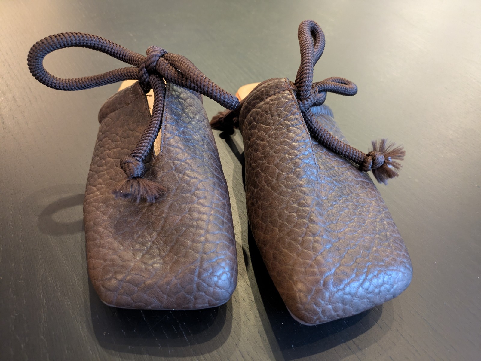 NWOT Slip-on Shoes W/ Square-Toe Design, Textured Leather, Bows Sz 36 Eu