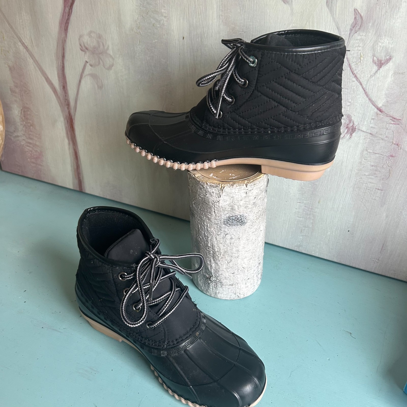 Magellan Outdoors Quilted Duck Boot Waterproof Rubber All Weather Size 6